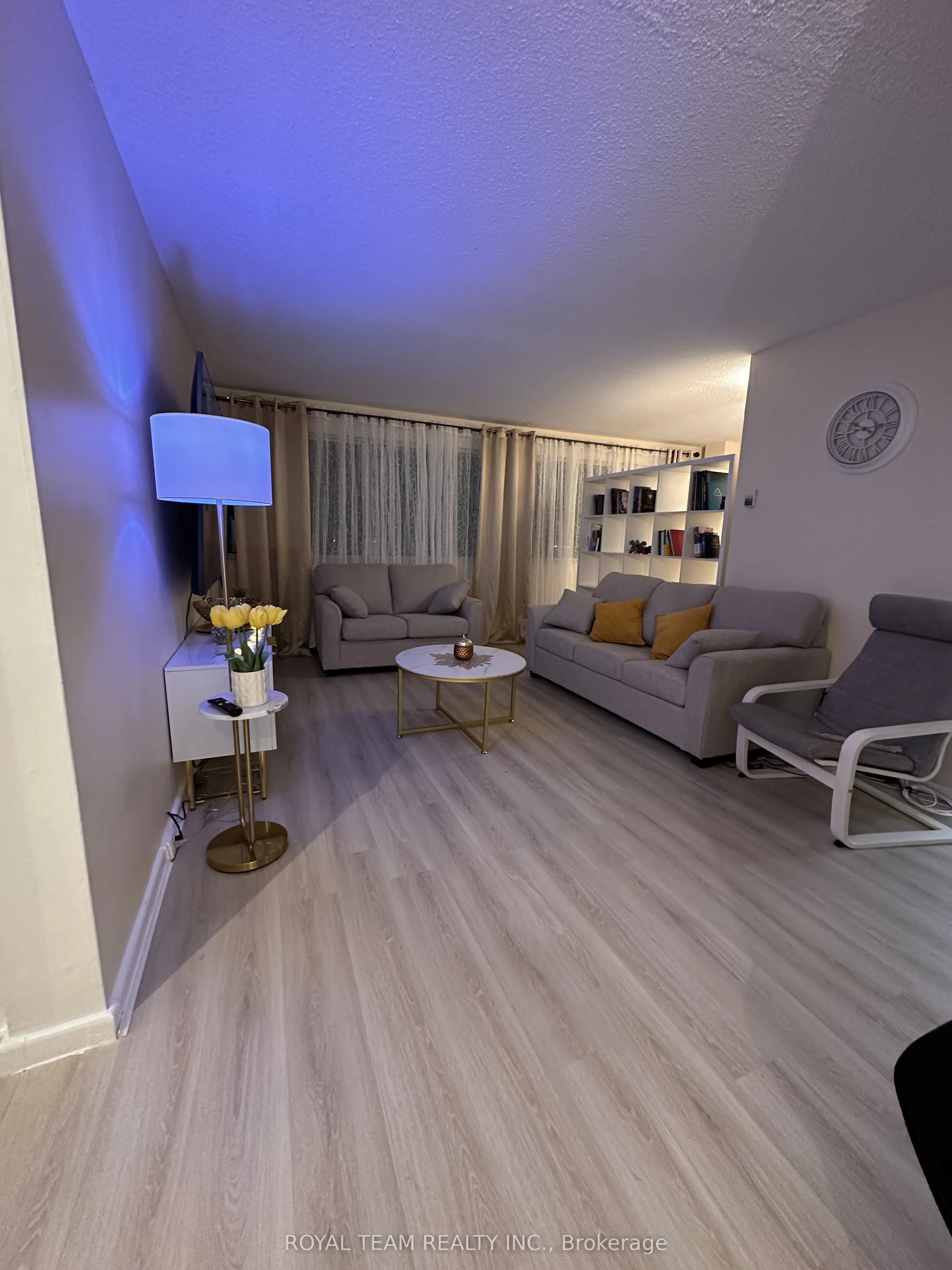 735 Don Mills Road, #201