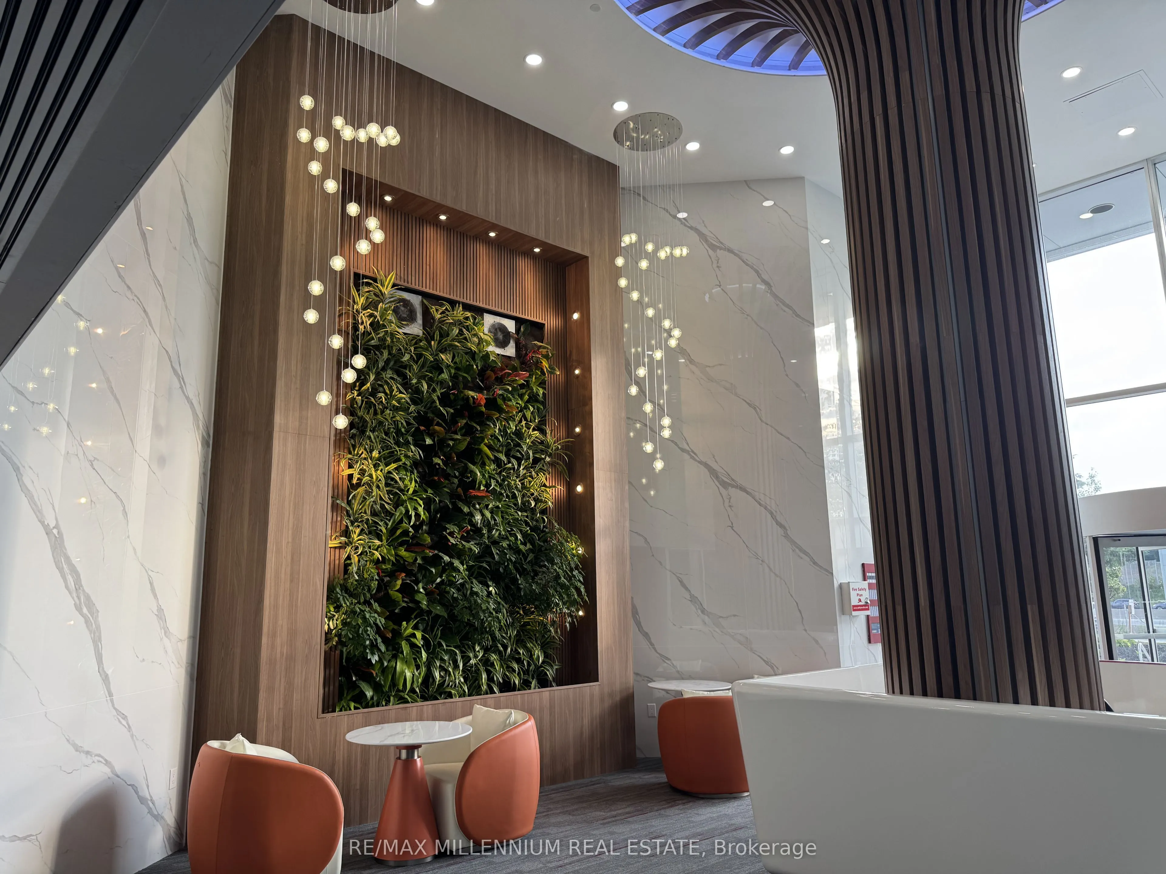 105 Gordon Baker Road E, #511