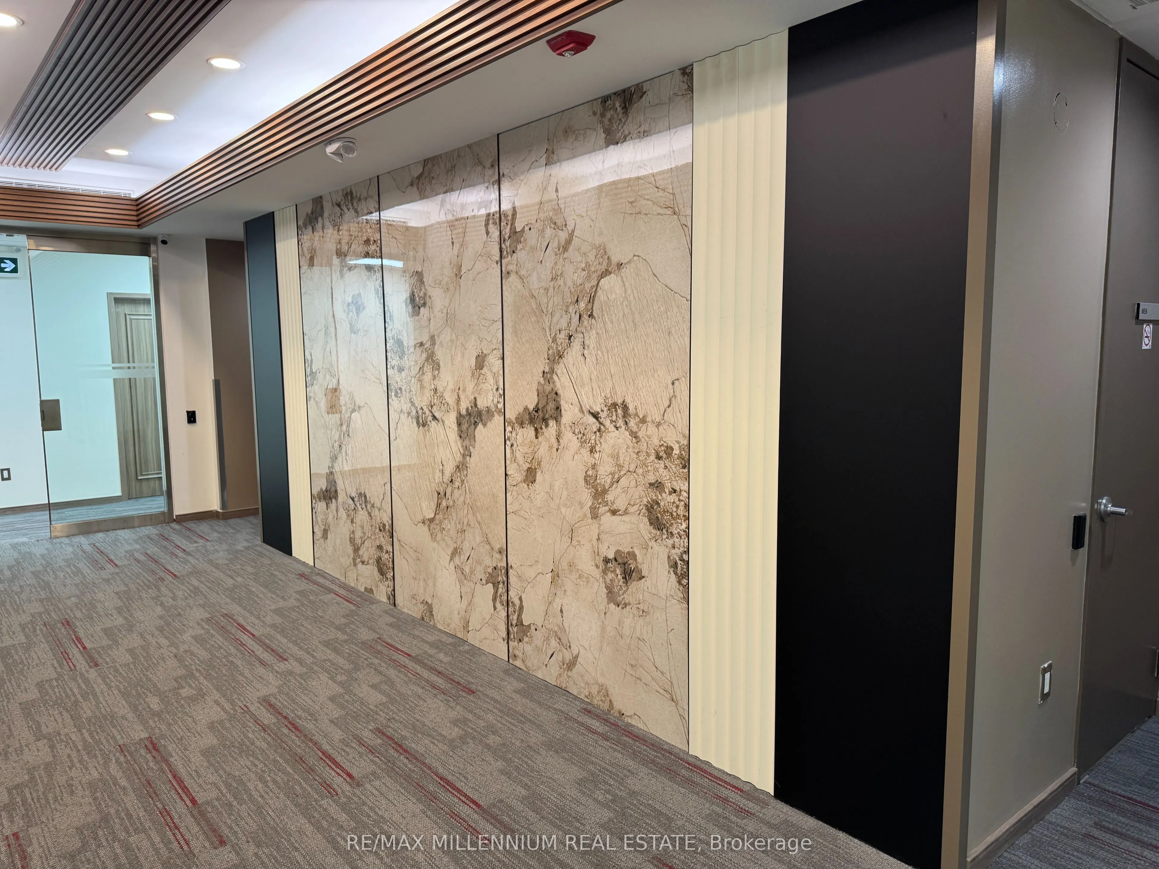 105 Gordon Baker Road E, #511