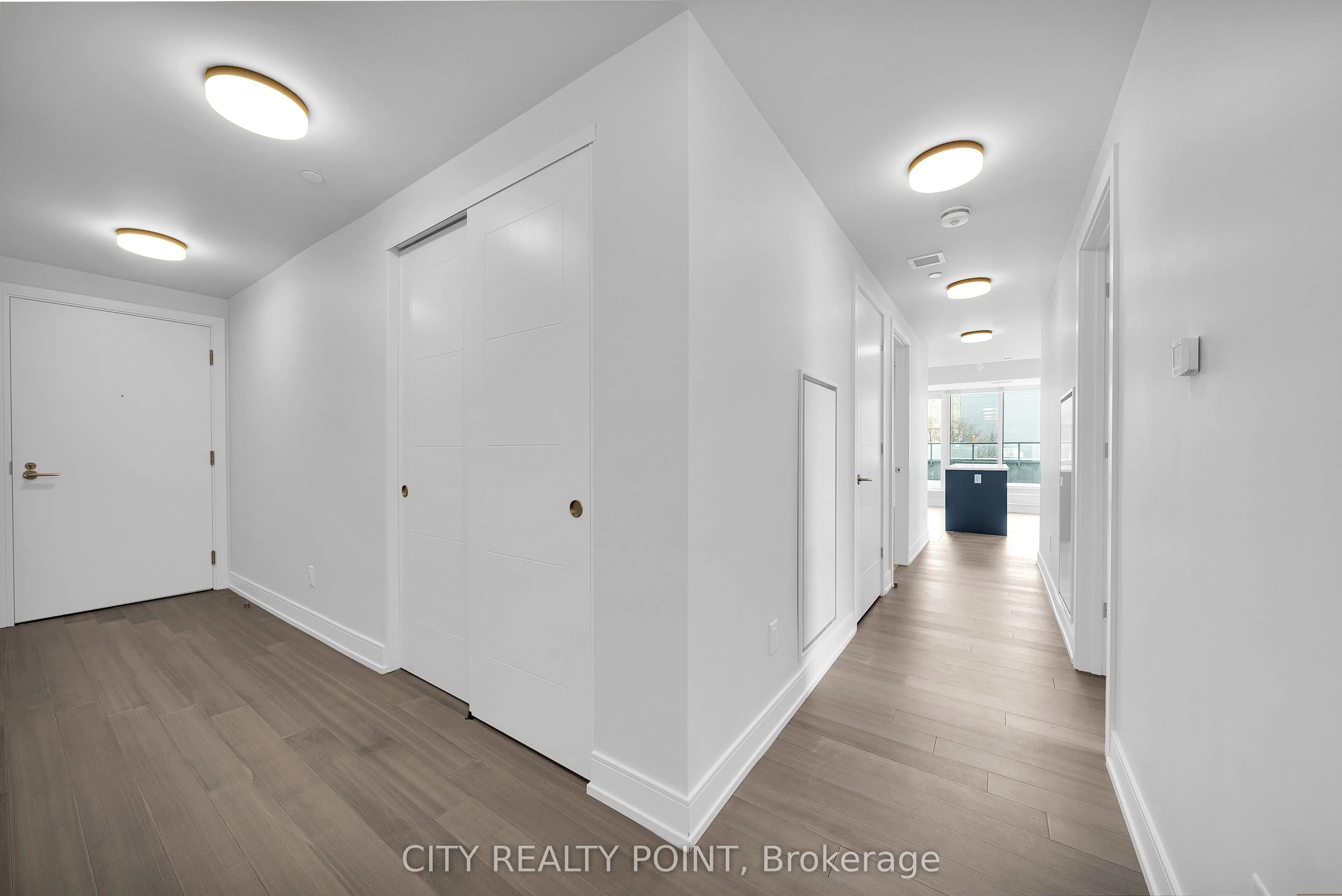 664 Spadina Avenue, #411