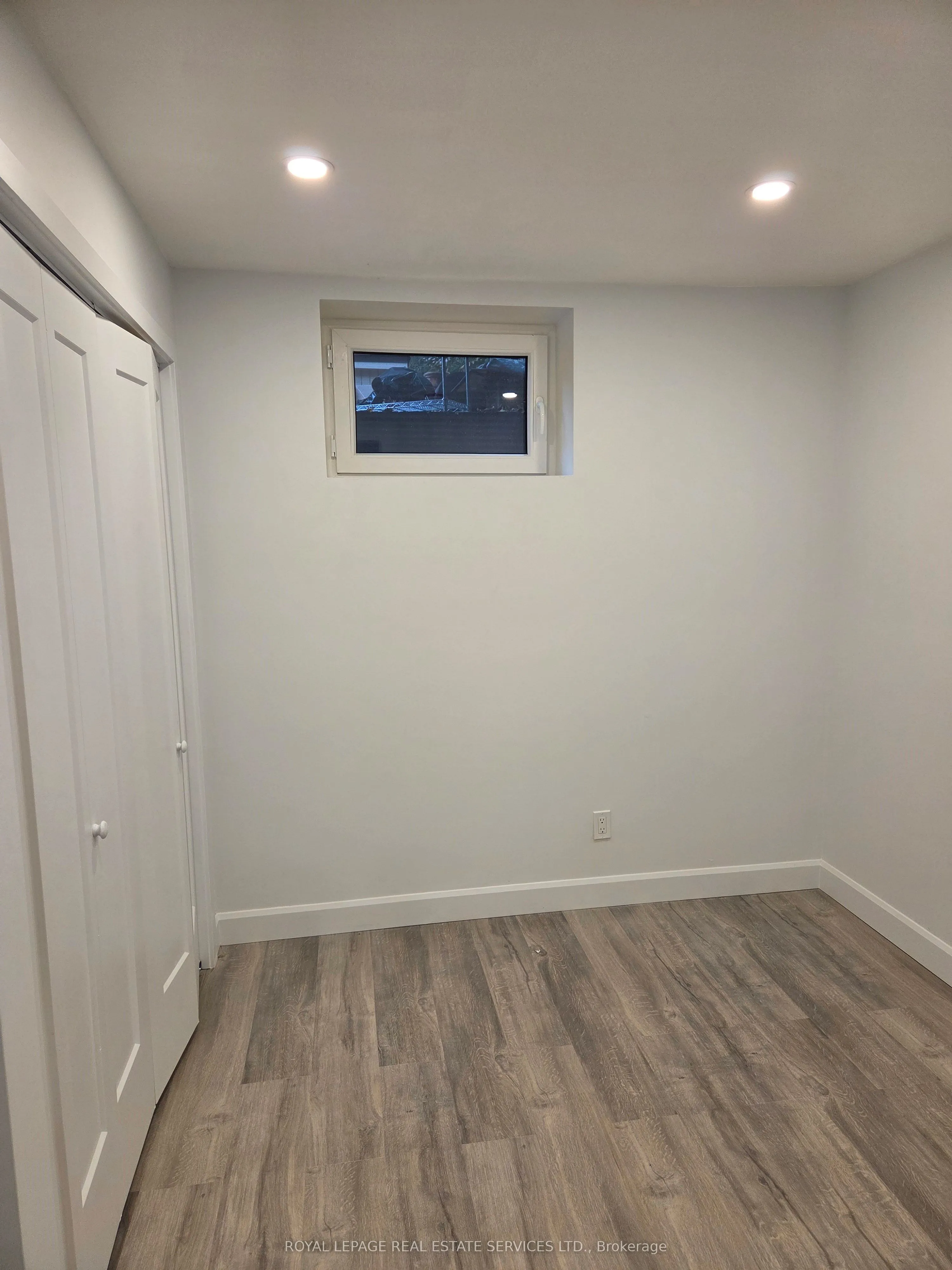 126 Lawrence Avenue W, #Lower