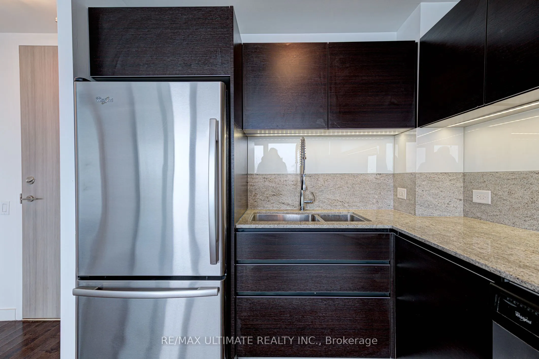 390 Cherry Street, #3003