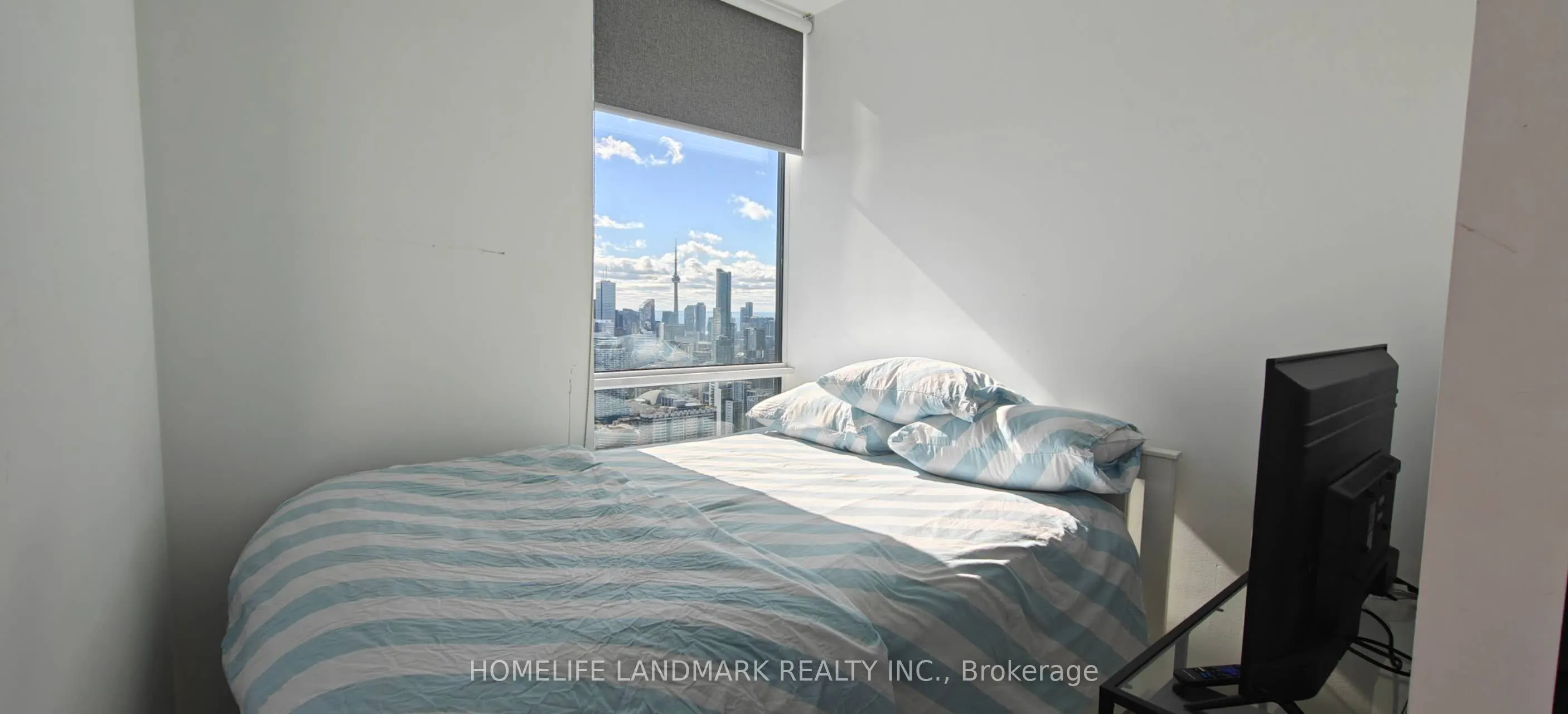 395 Bloor Street S, #5401