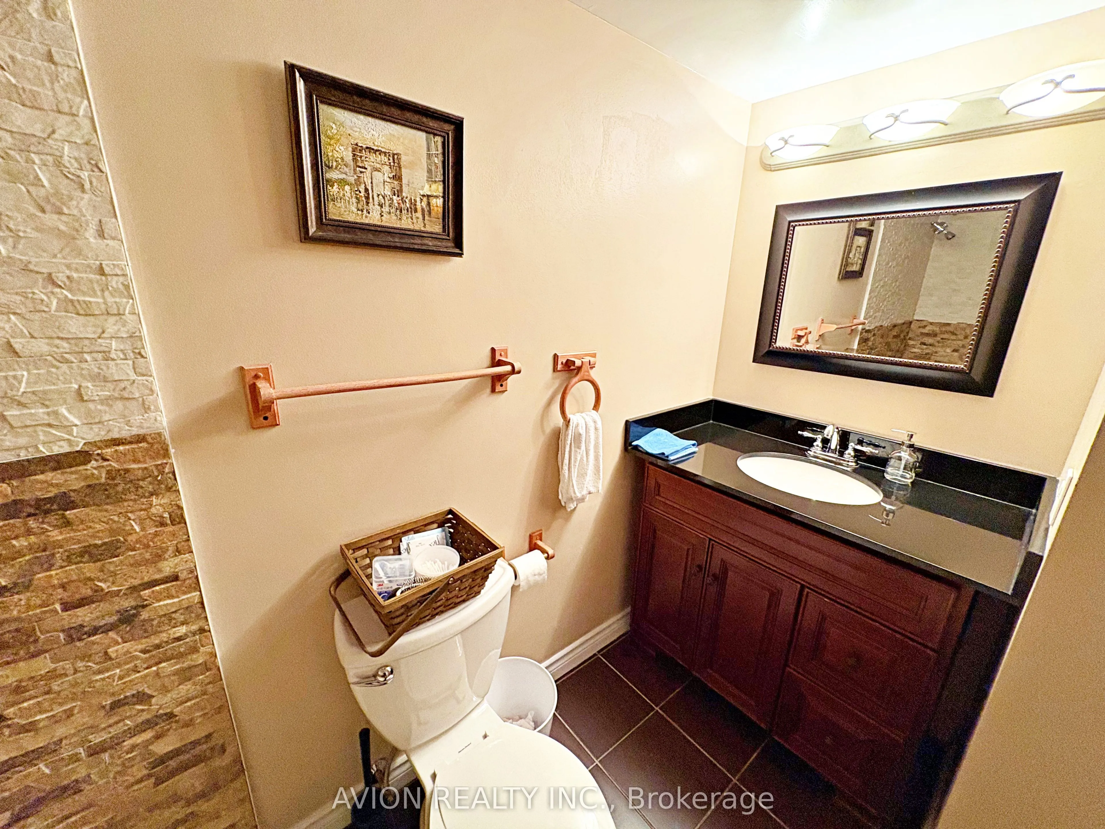 45 Carlton Street, ##1917