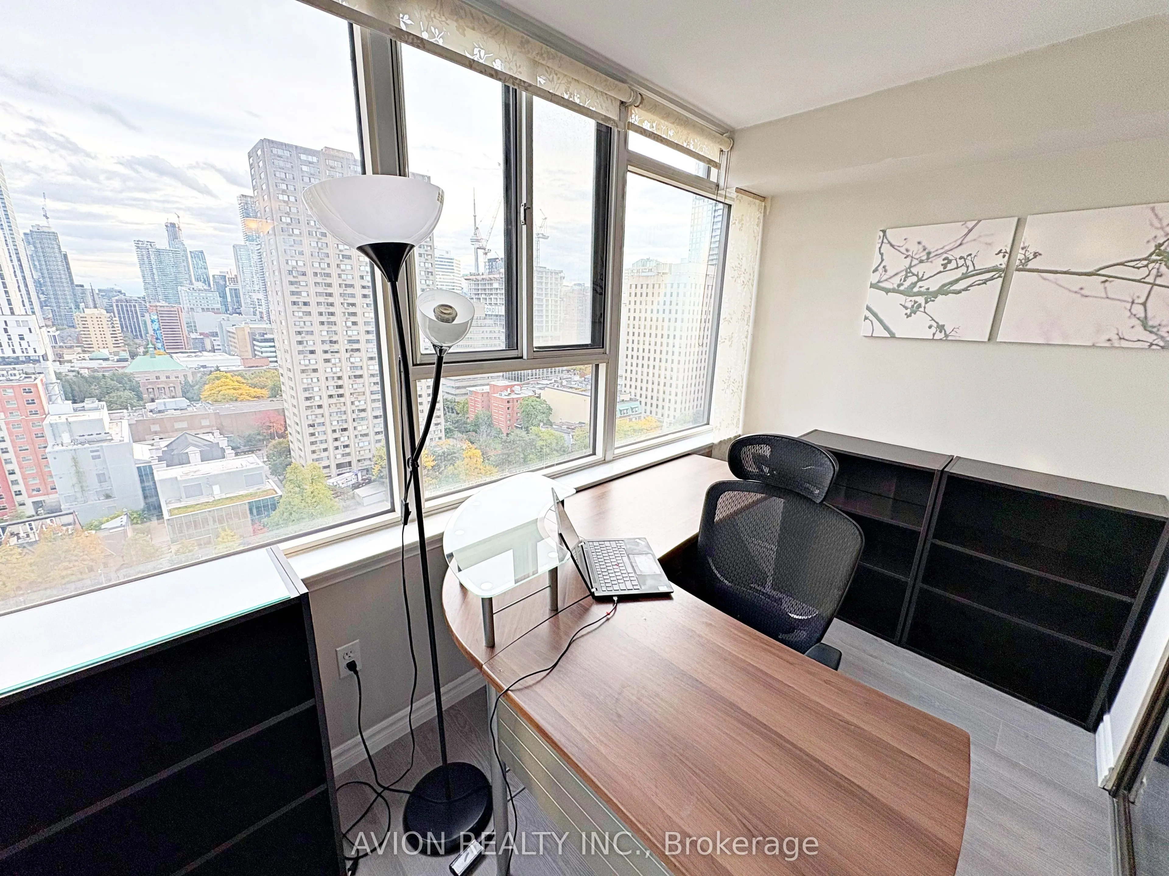 45 Carlton Street, ##1917