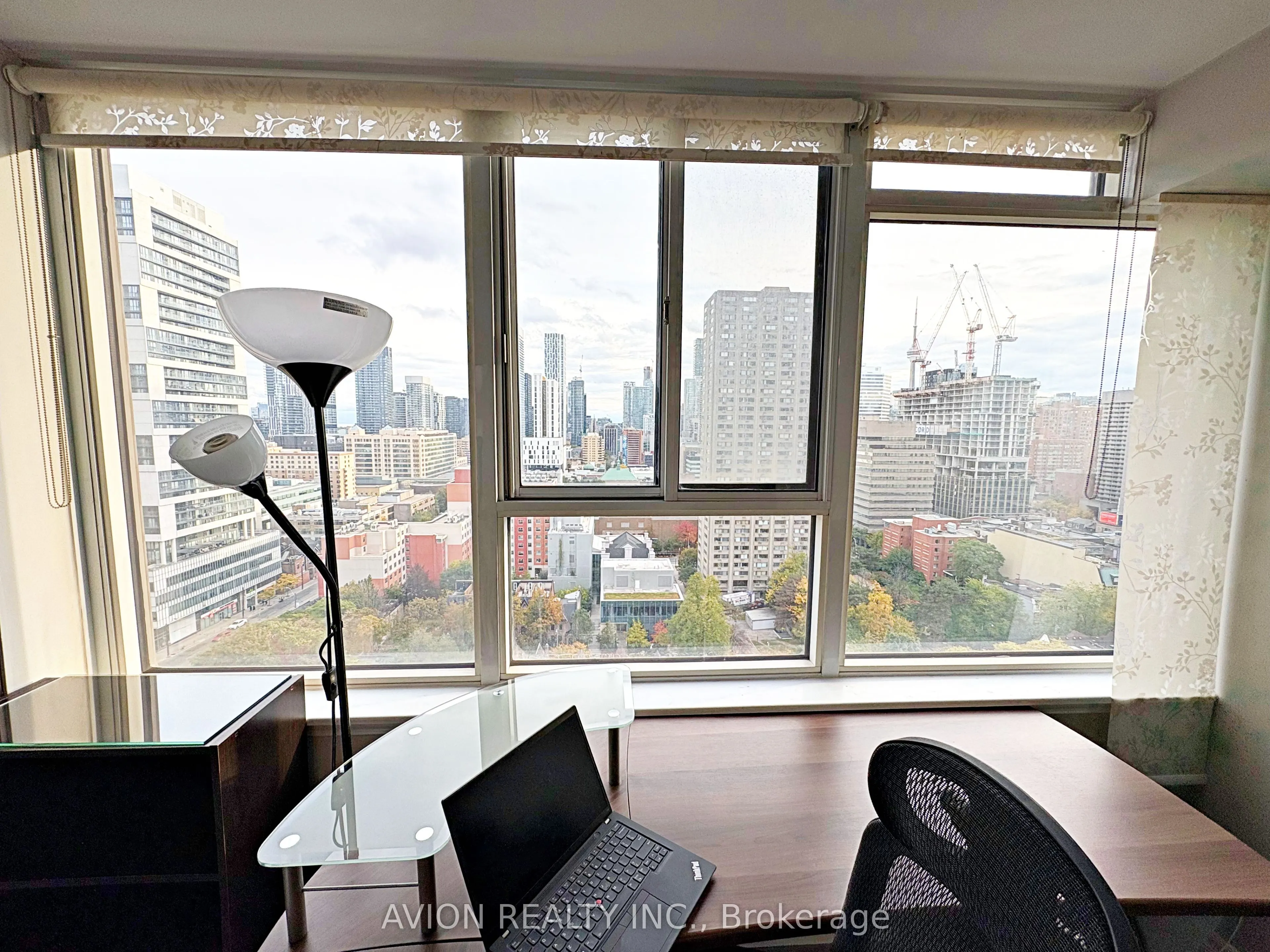 45 Carlton Street, ##1917