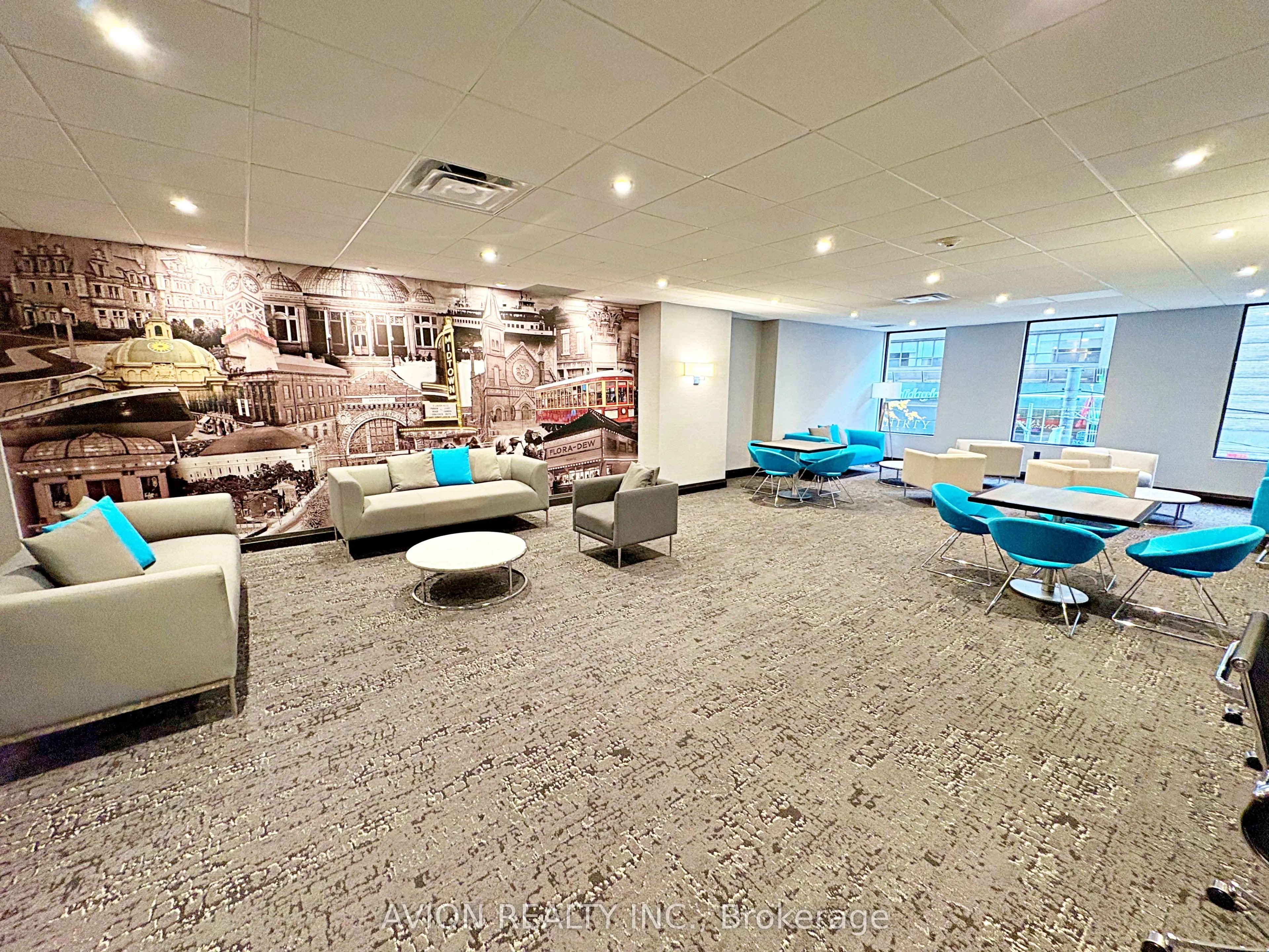 45 Carlton Street, ##1917