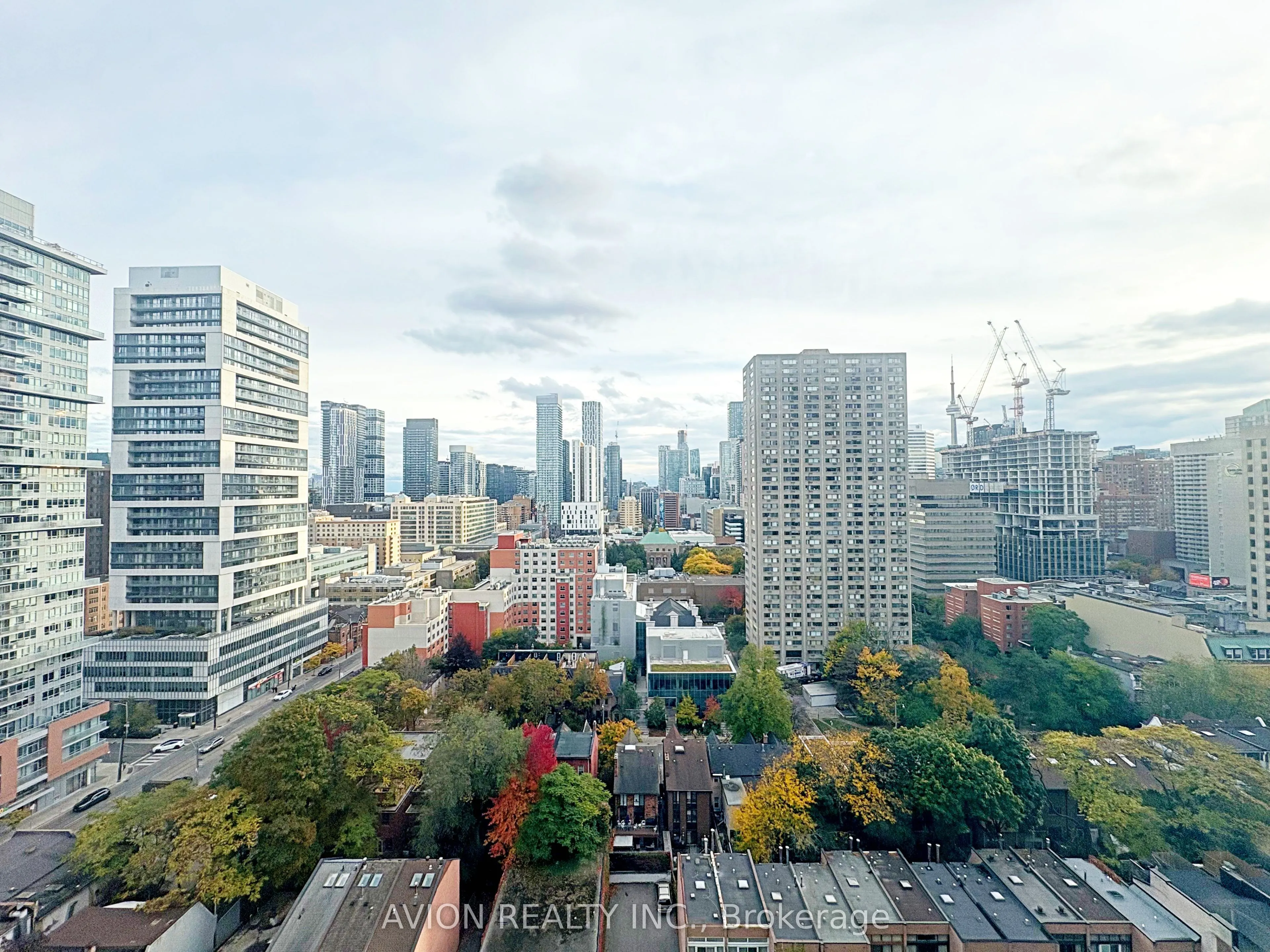 45 Carlton Street, ##1917