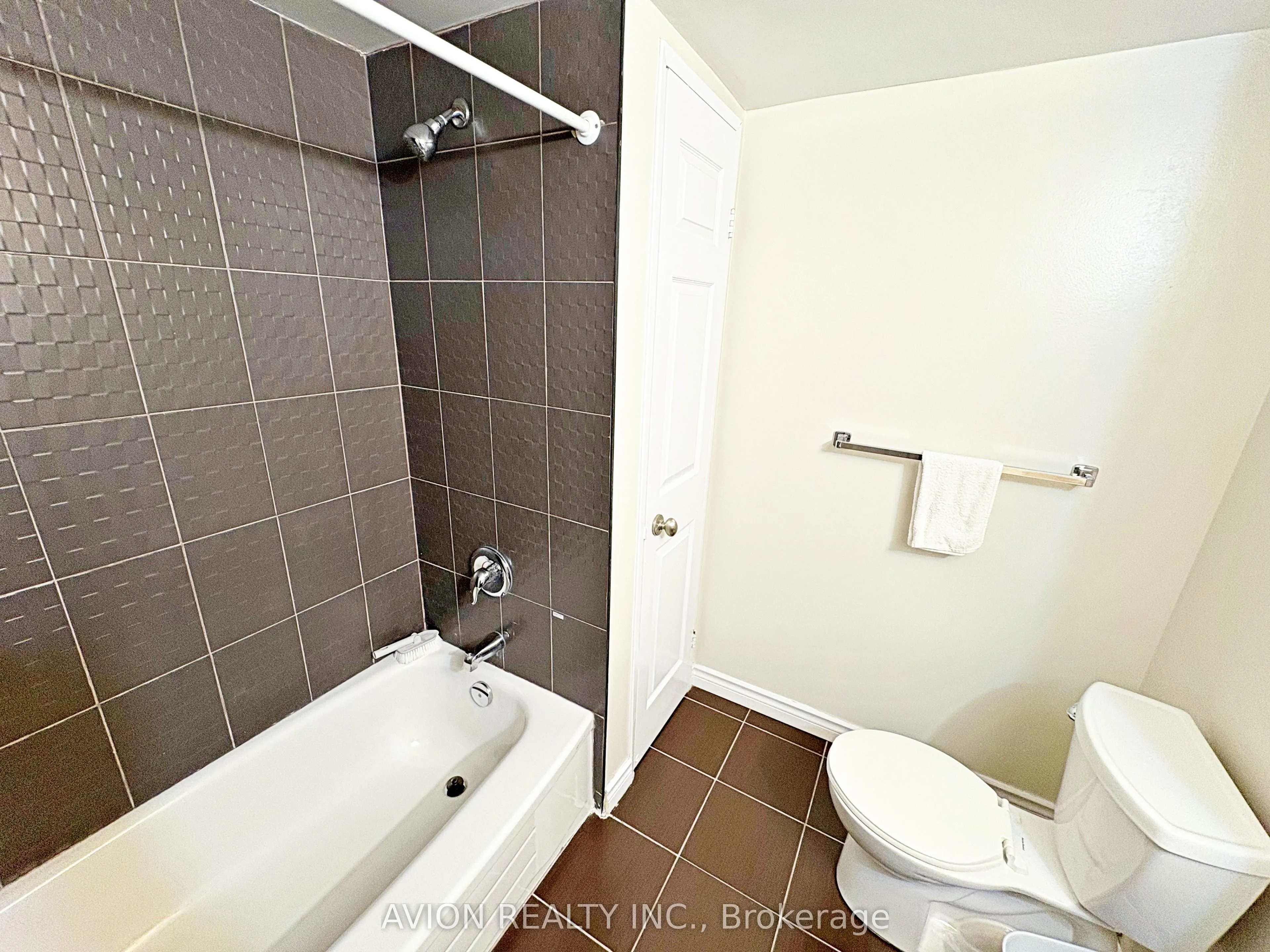 45 Carlton Street, ##1917