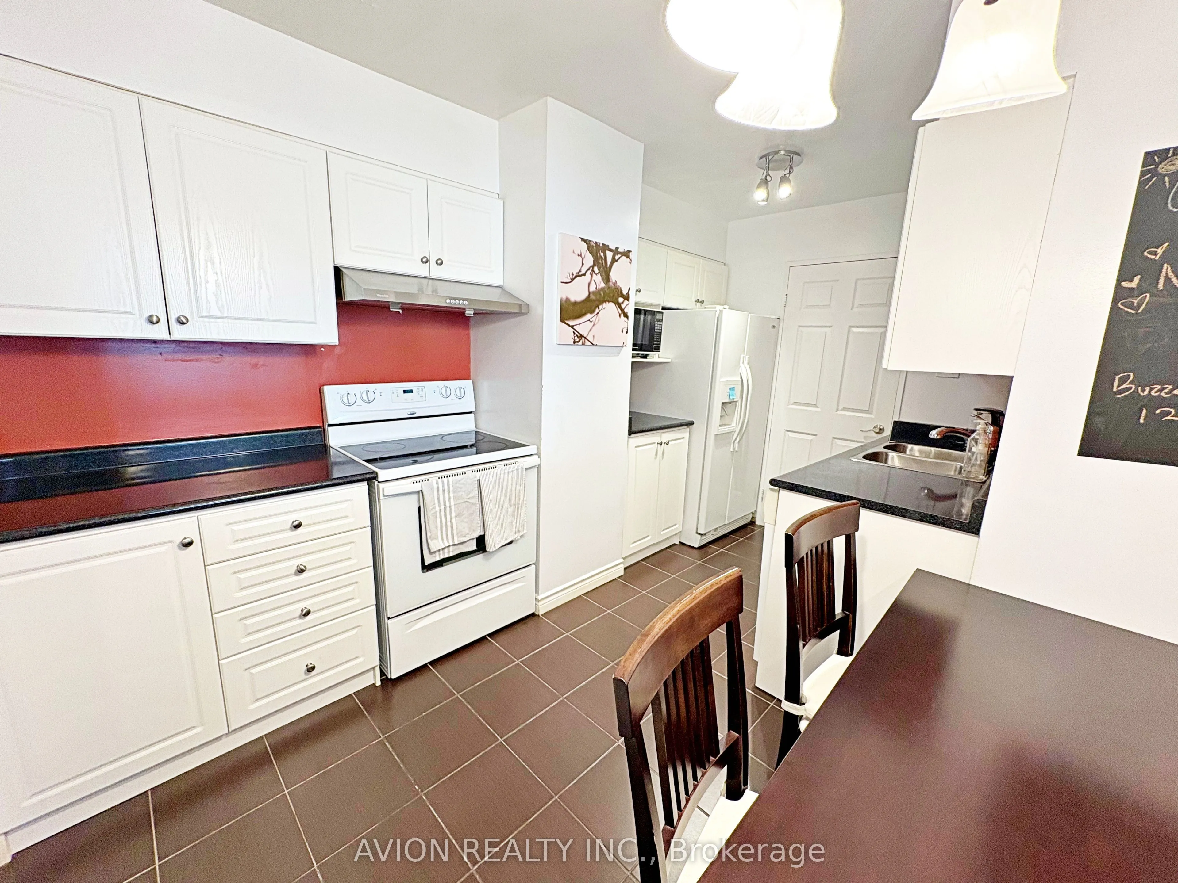 45 Carlton Street, ##1917