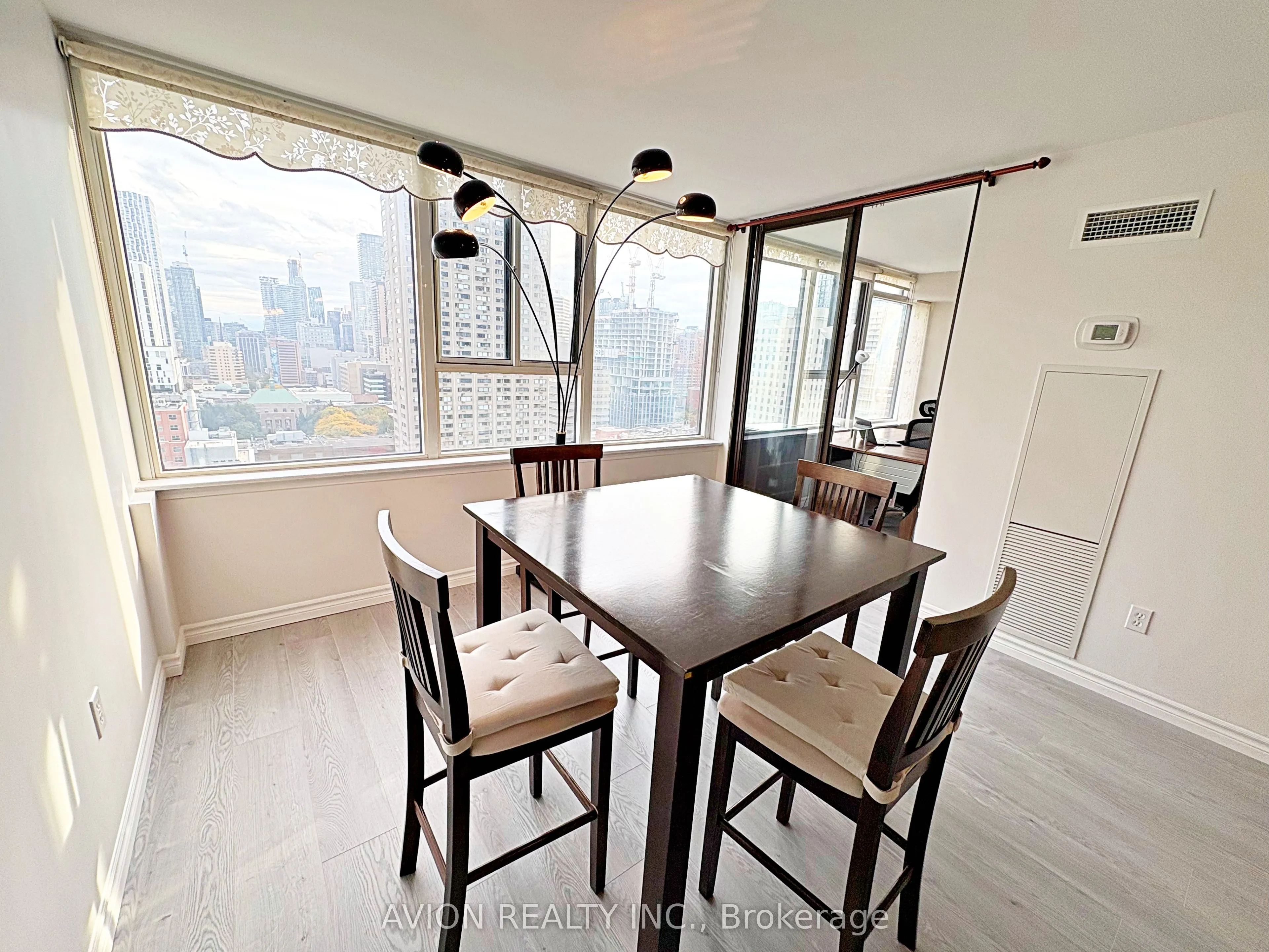 45 Carlton Street, ##1917