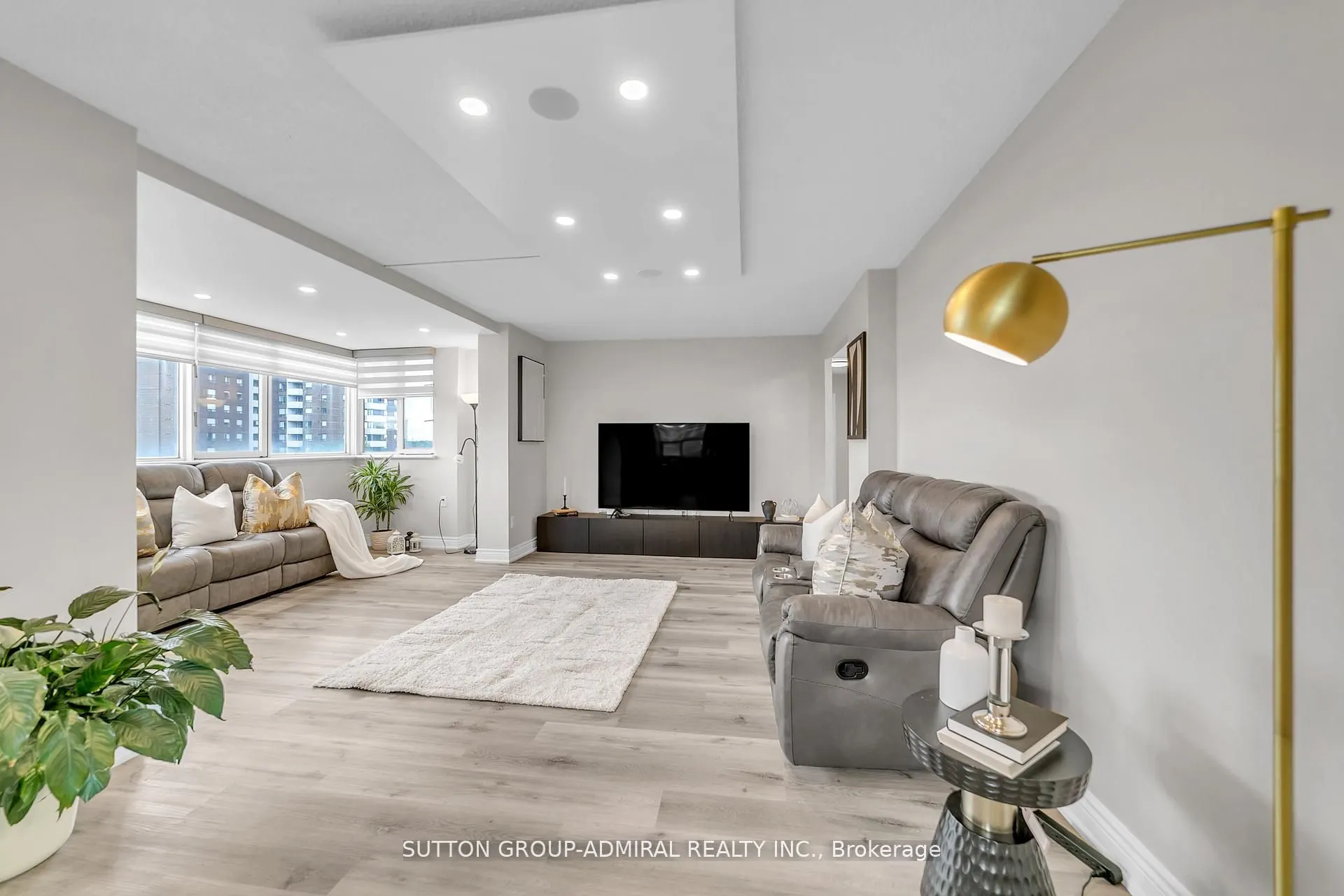 5 Old Sheppard Avenue, #808