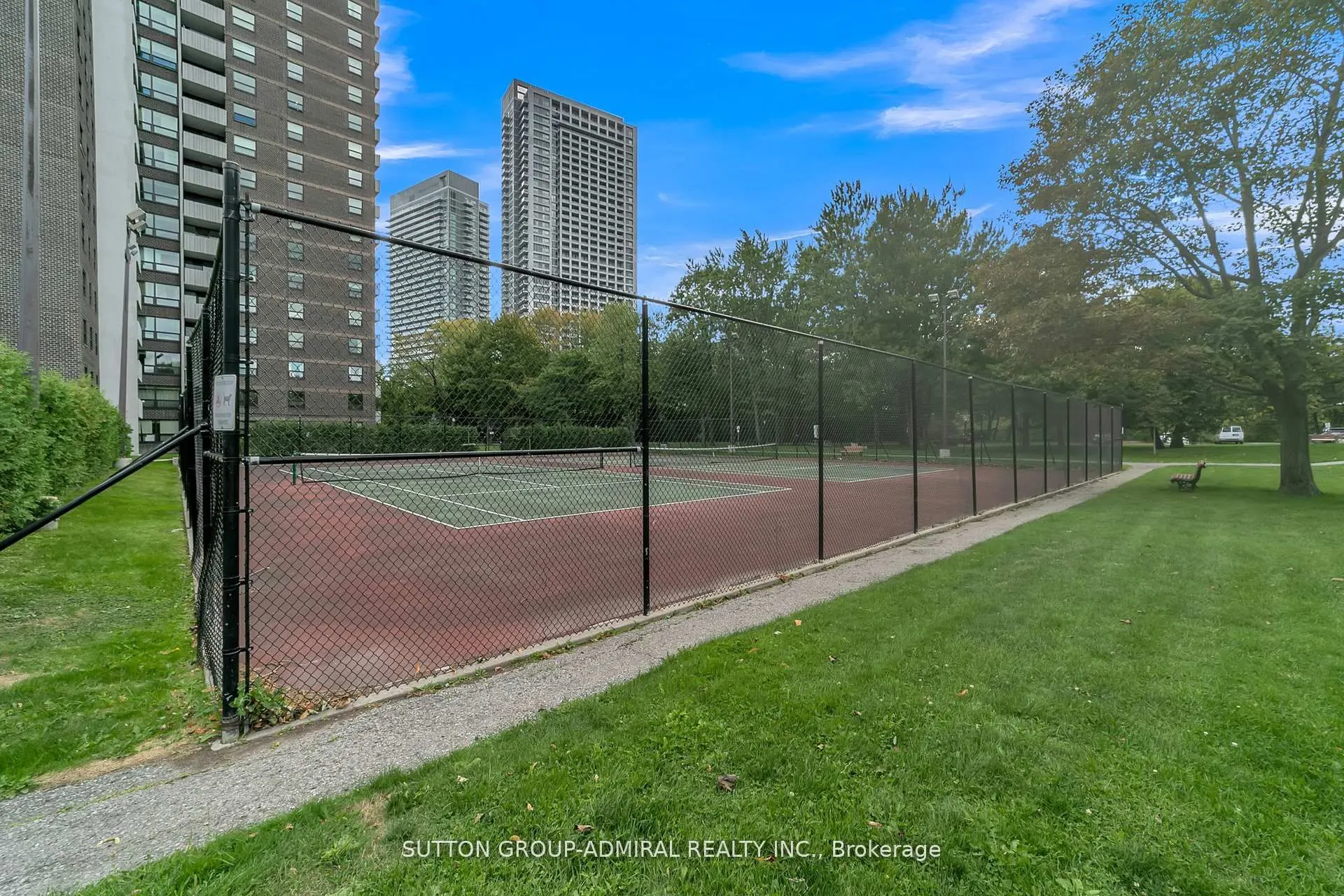 5 Old Sheppard Avenue, #808