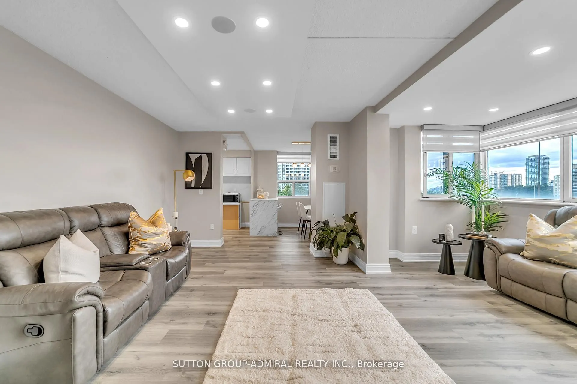 5 Old Sheppard Avenue, #808