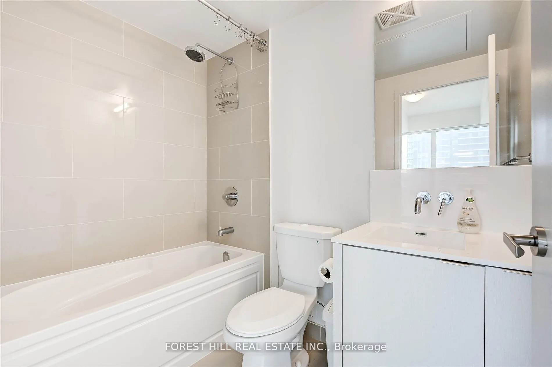 88 HARBOUR Street, #1004