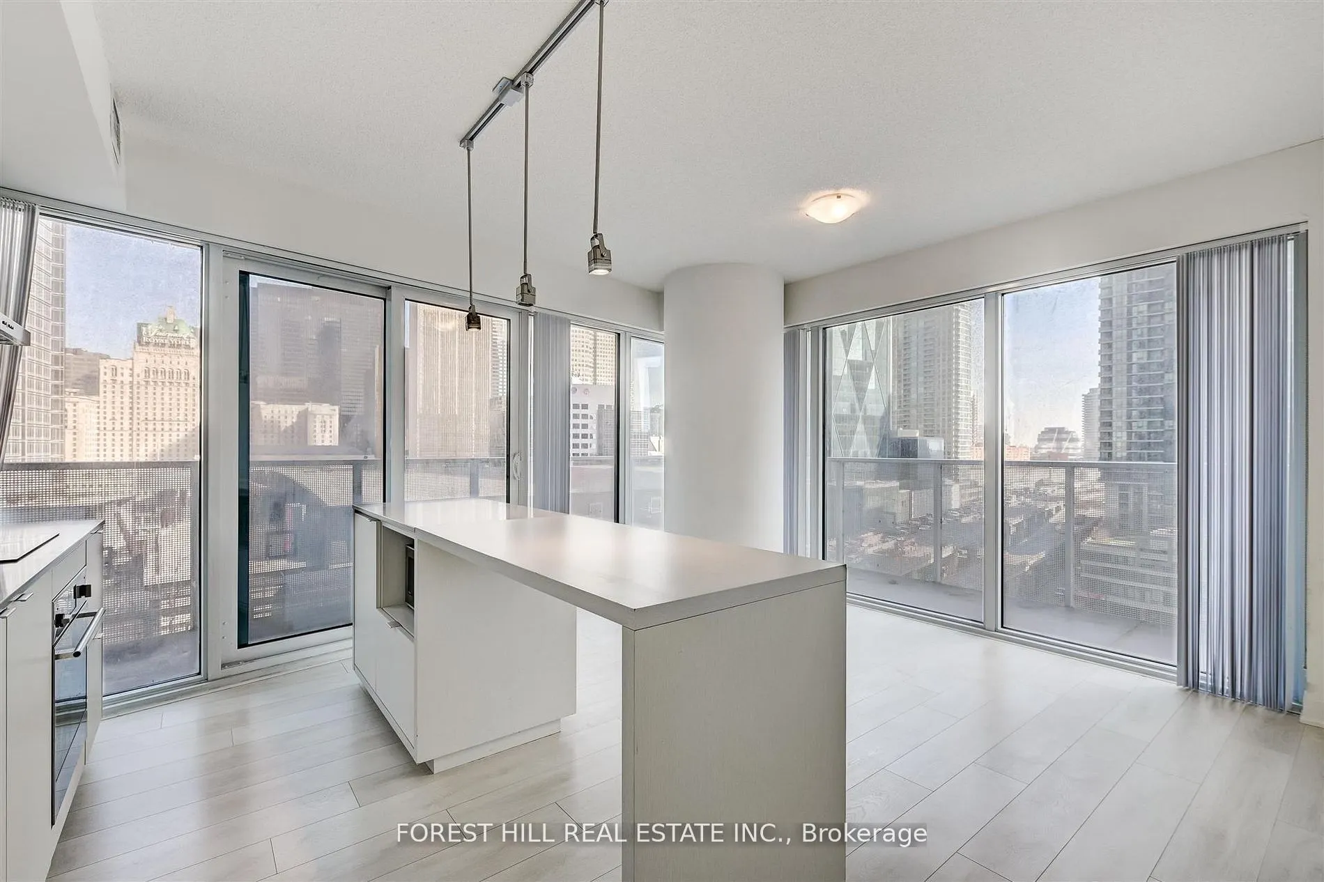 88 HARBOUR Street, #1004