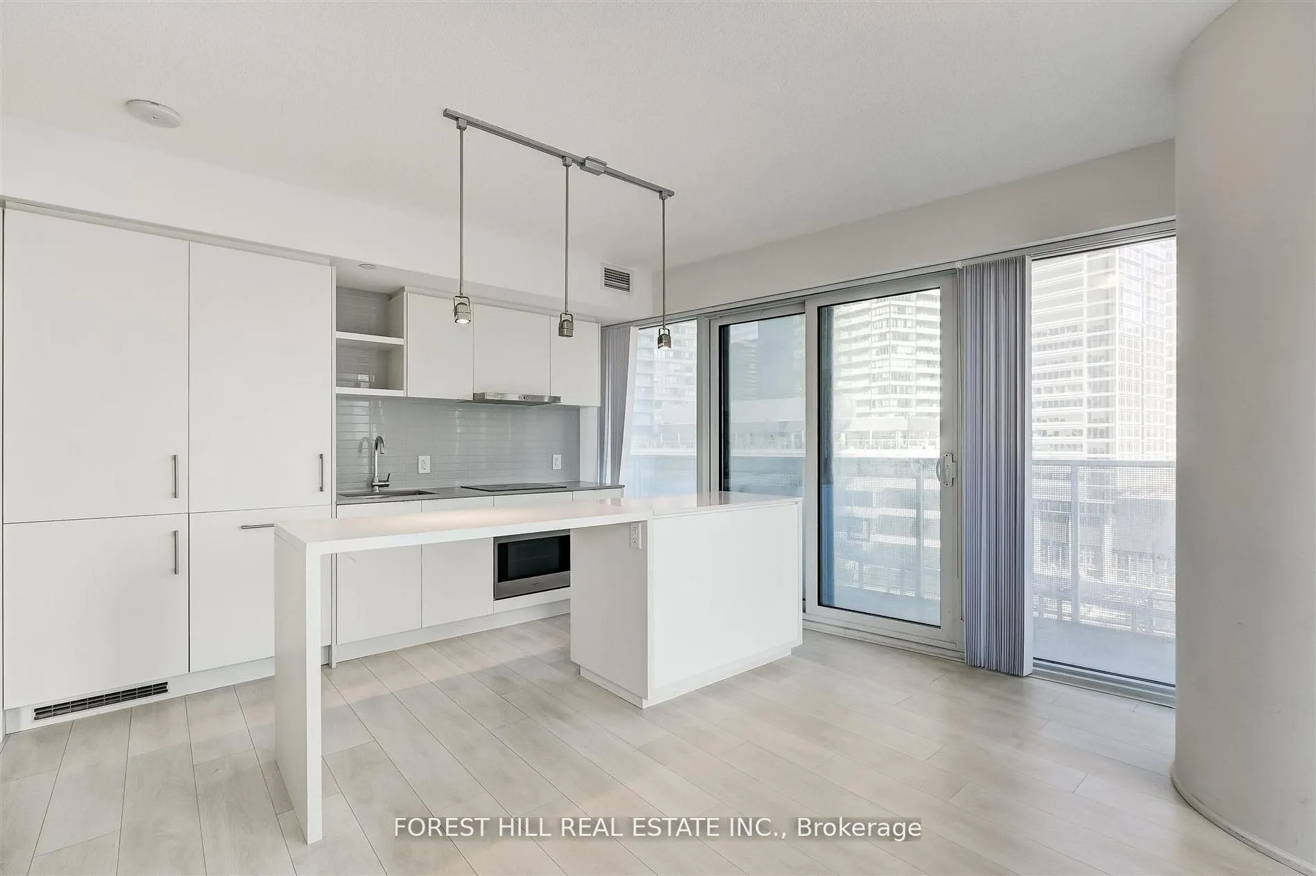 88 HARBOUR Street, #1004