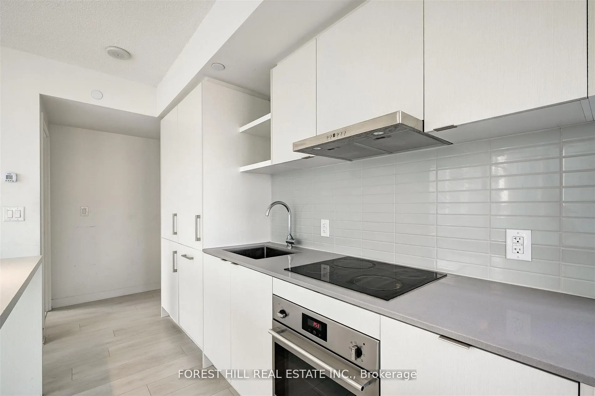 88 HARBOUR Street, #1004