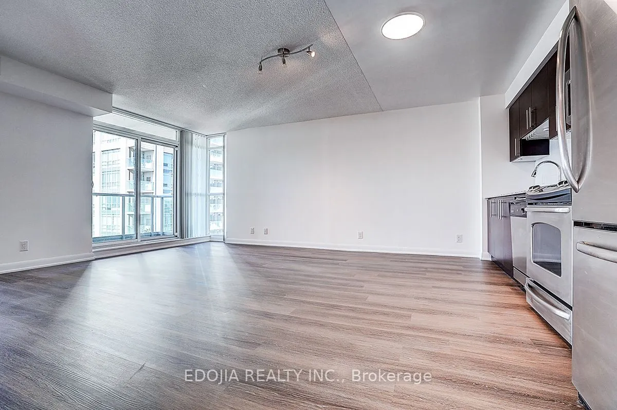 17 Anndale Drive, #1617