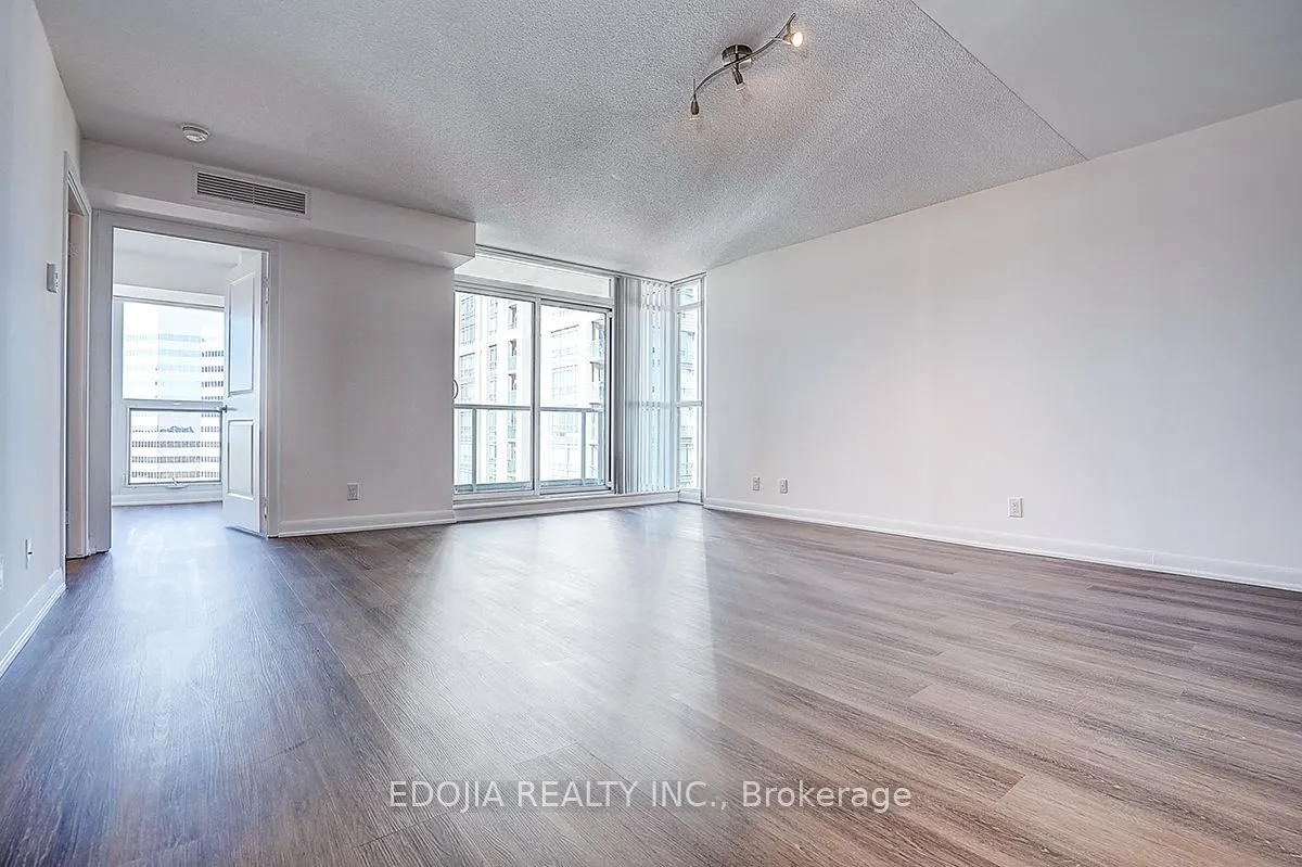 17 Anndale Drive, #1617