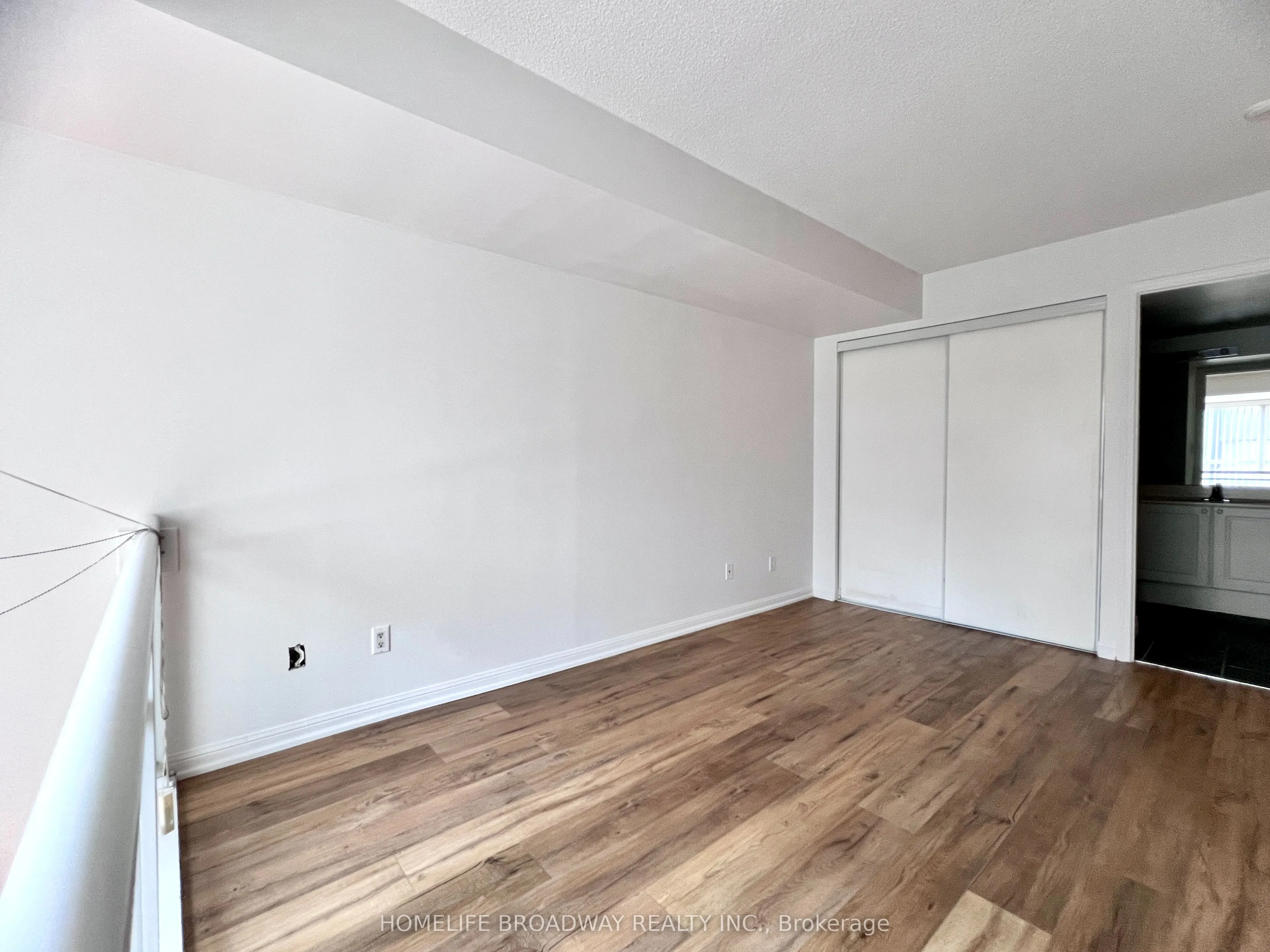 119 Merton Street, #406