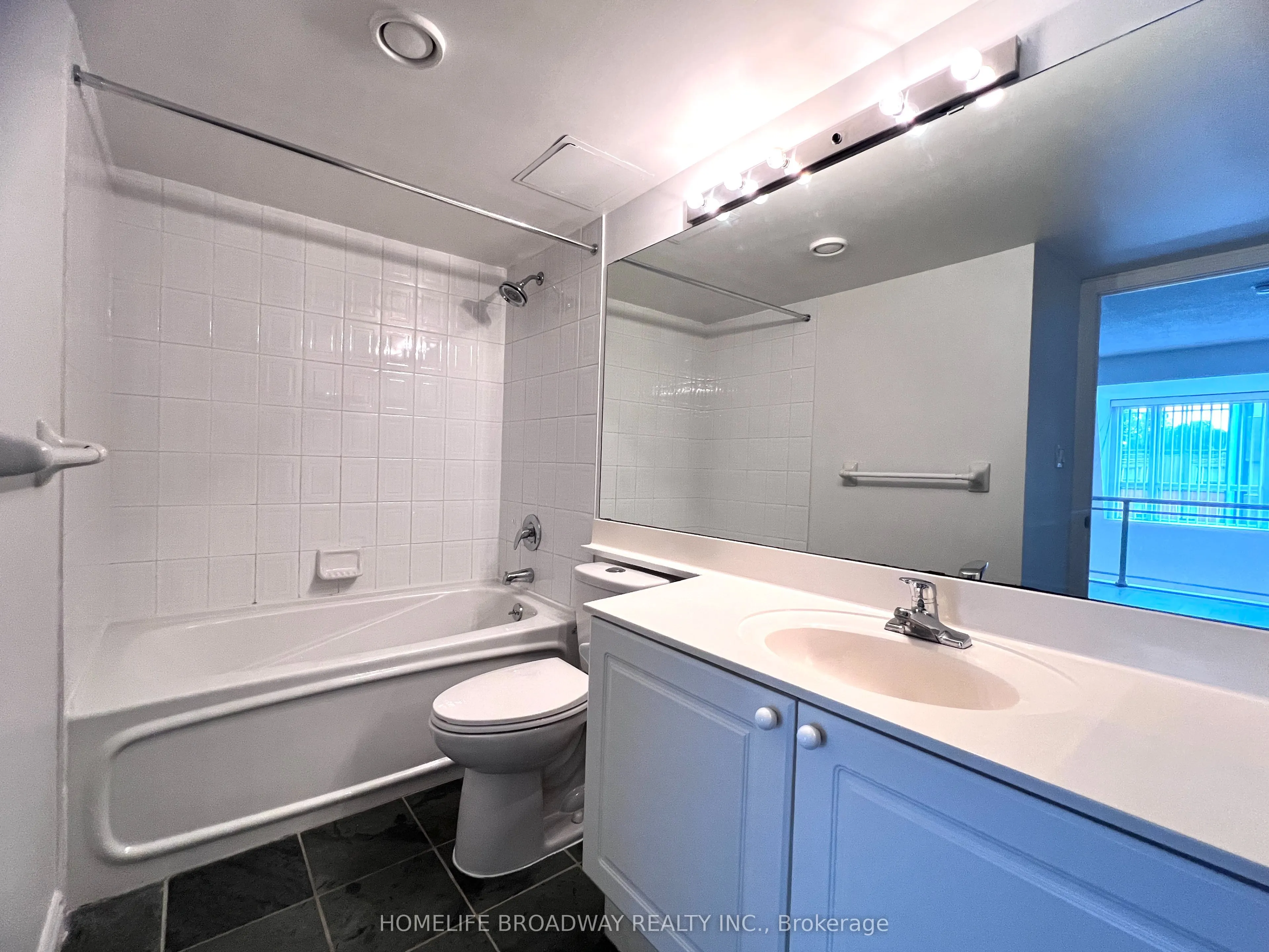 119 Merton Street, #406