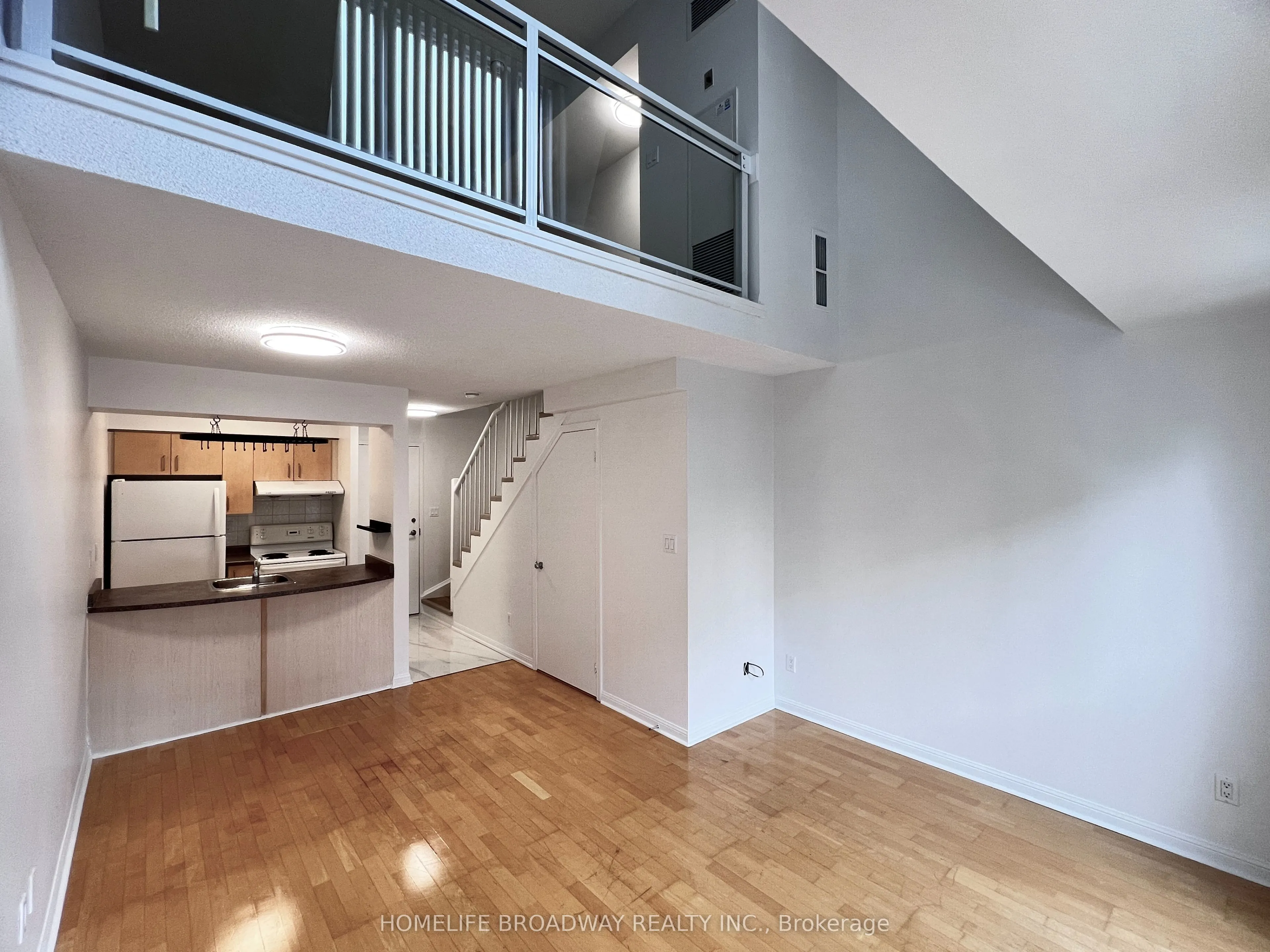 119 Merton Street, #406