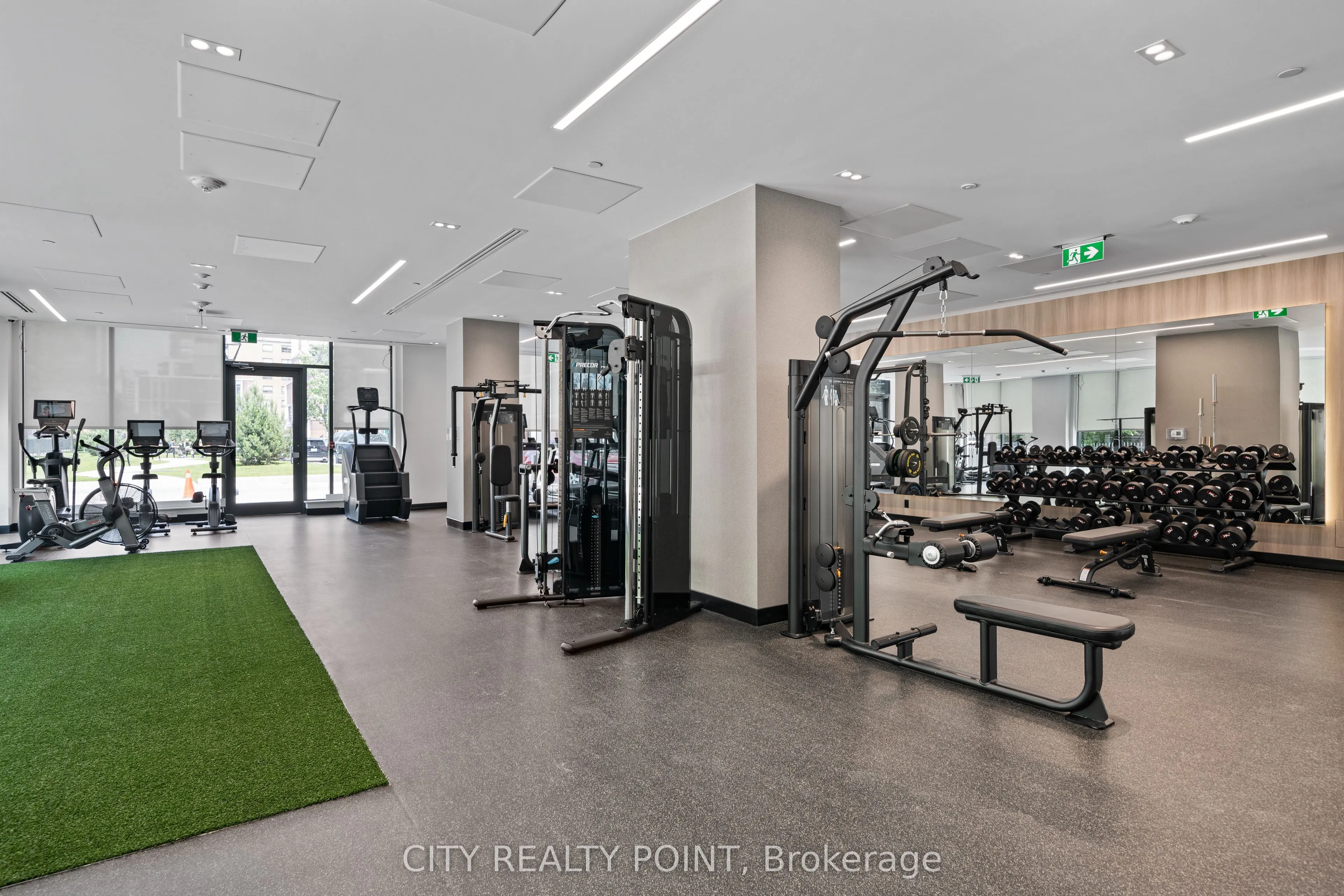 664 Spadina Avenue, #512