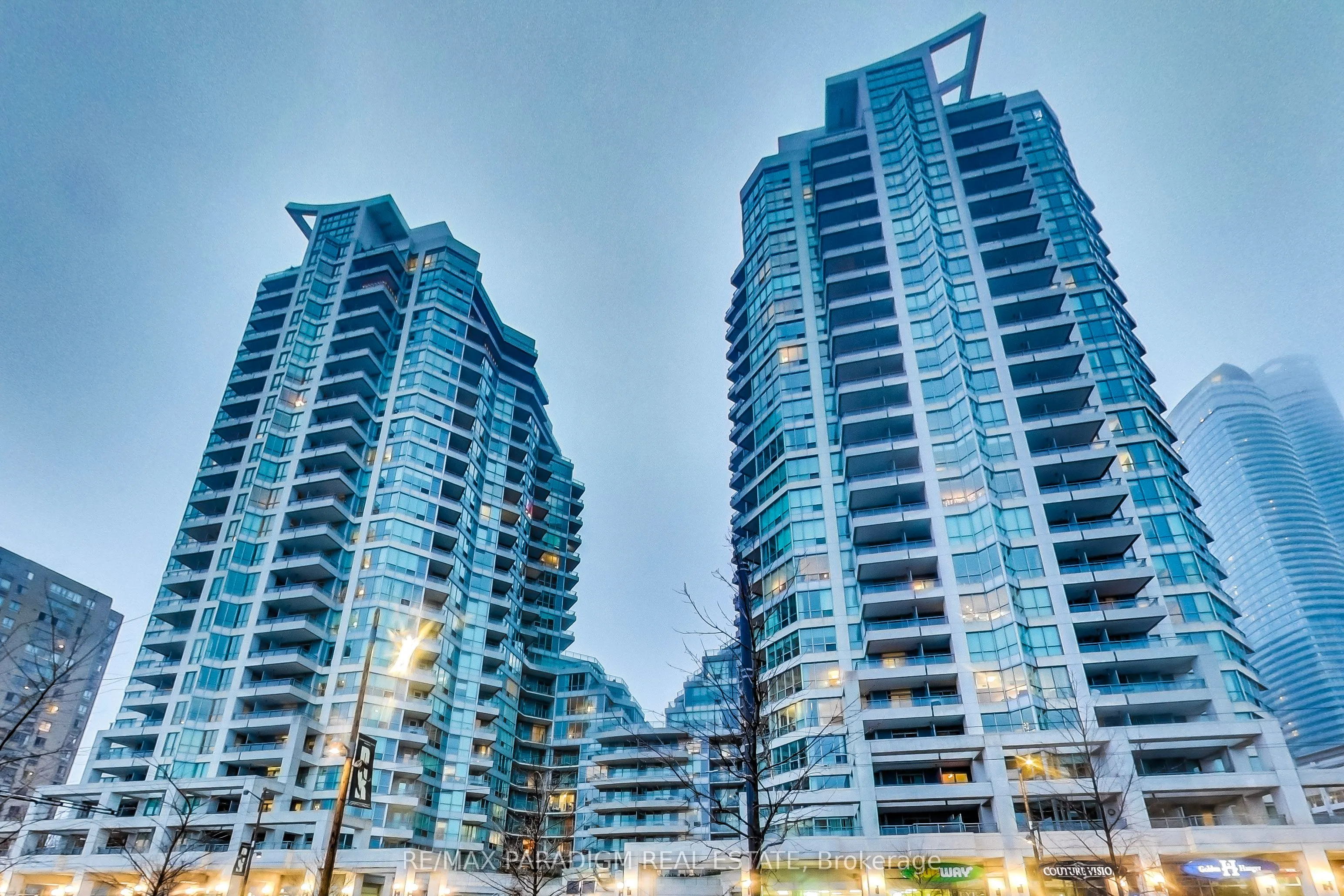 230 Queens Quay W, #2515