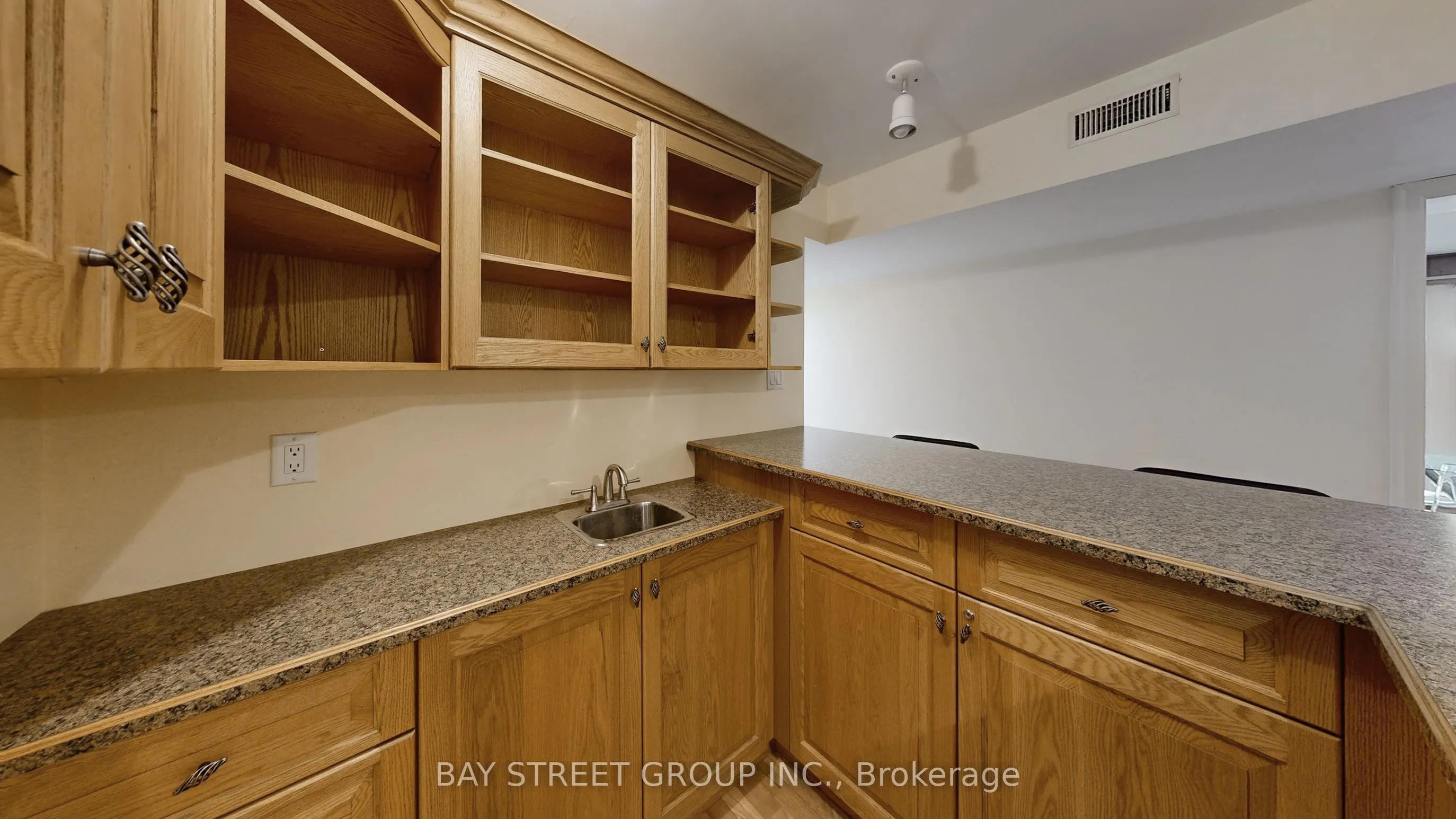 26 Restwell Crescent, #Basement
