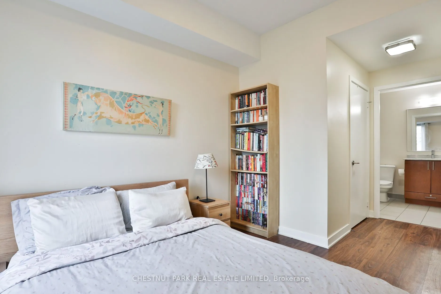 260 Sackville Street, #208