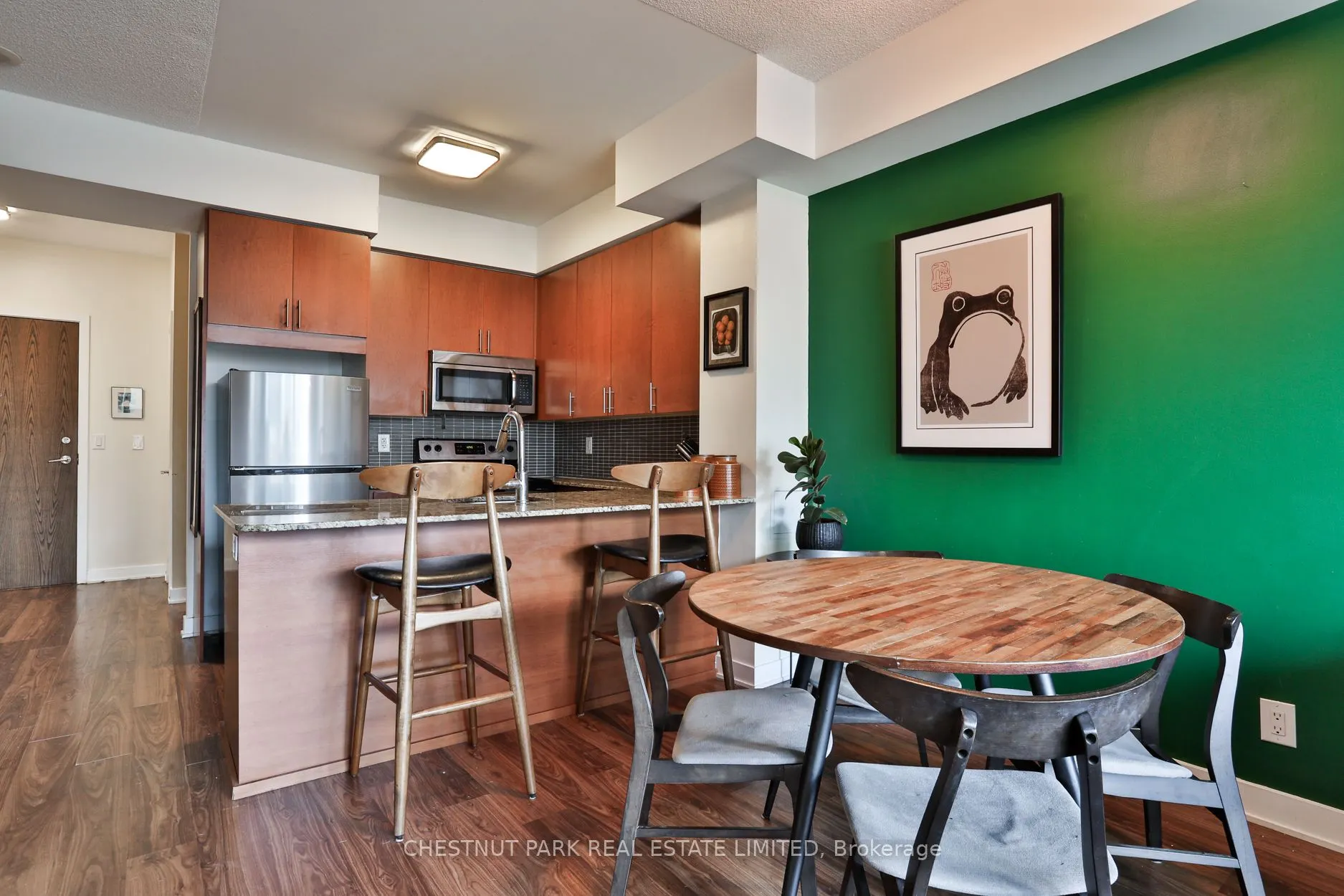 260 Sackville Street, #208