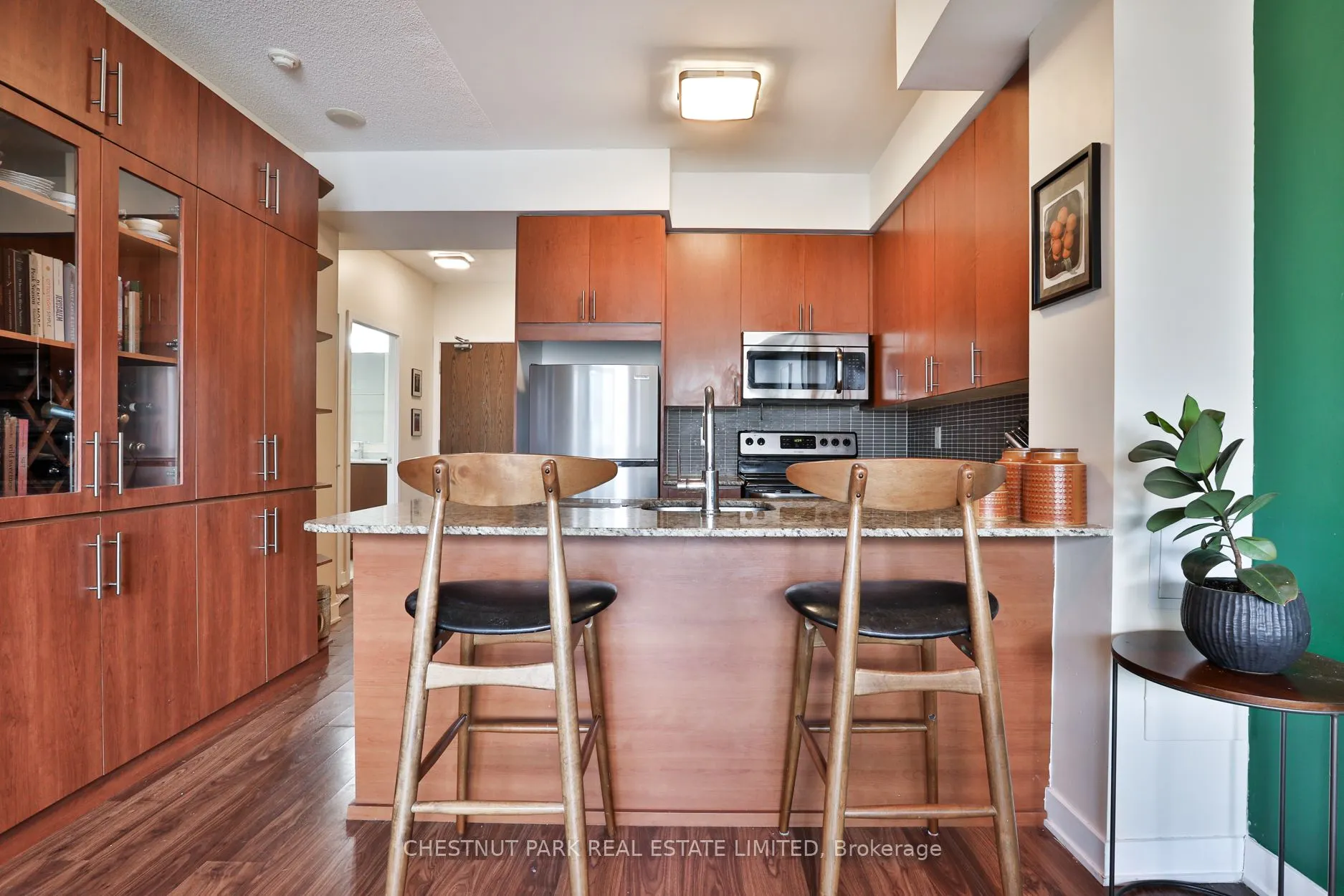 260 Sackville Street, #208