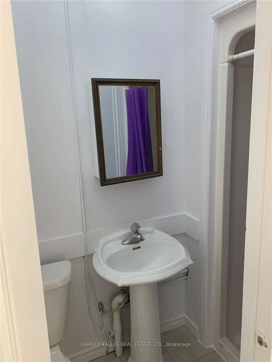 881 St Clair Avenue W, #Main #2