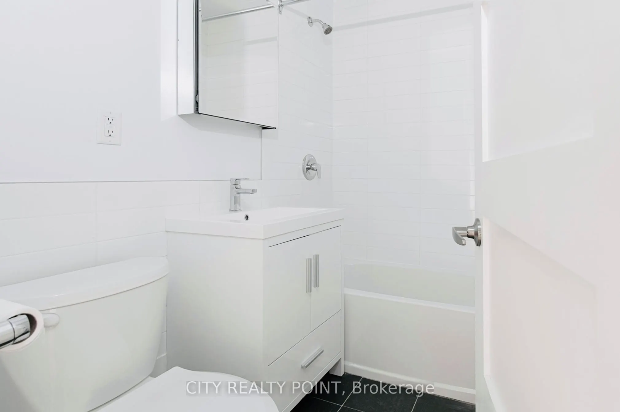 1545 Bathurst Street, #404