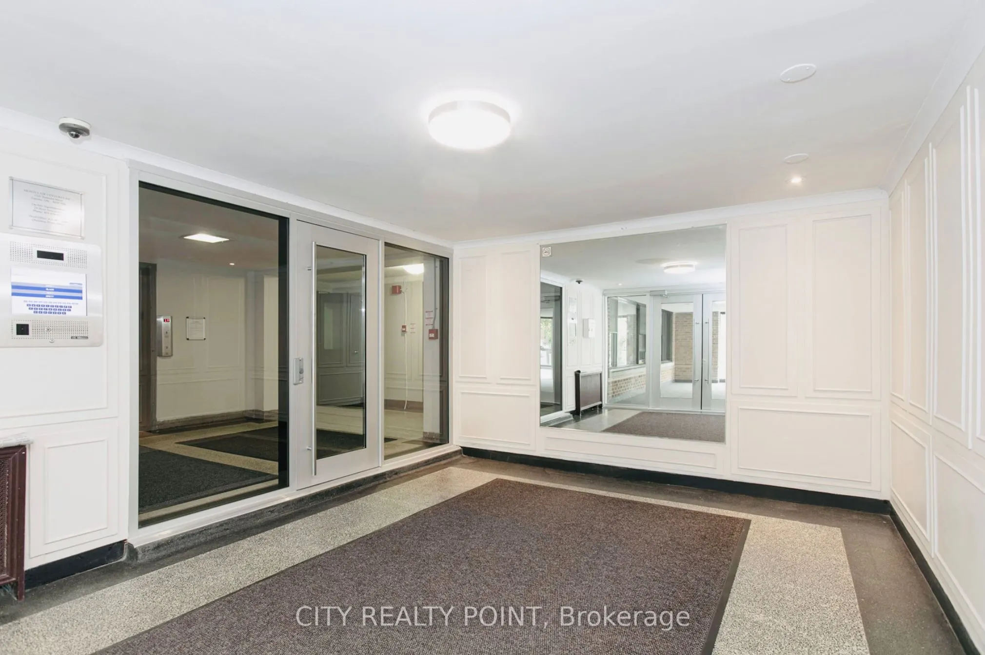 1545 Bathurst Street, #404