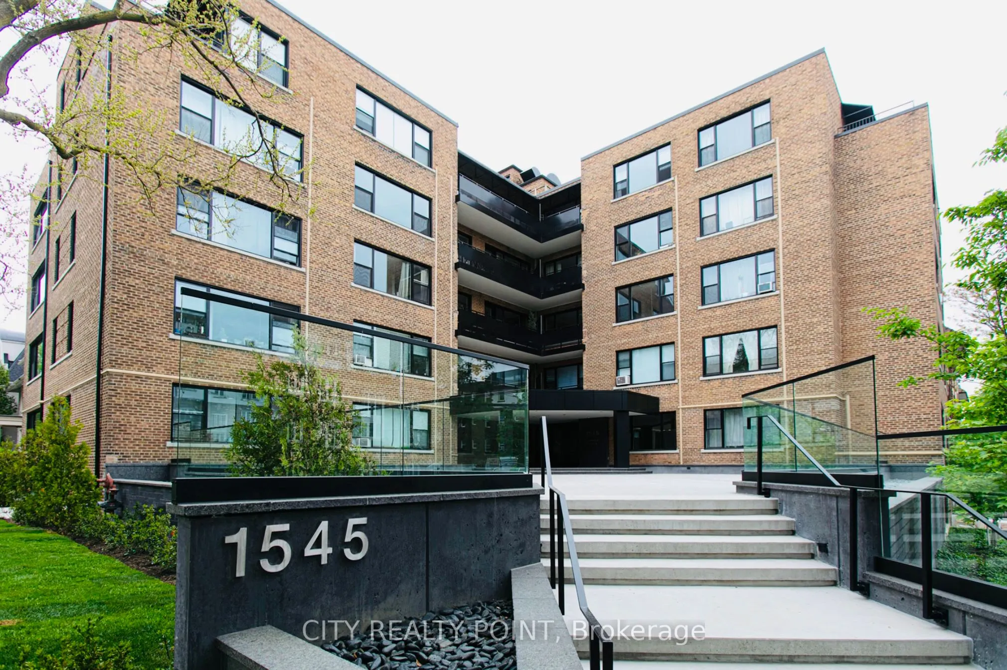 1545 Bathurst Street, #404
