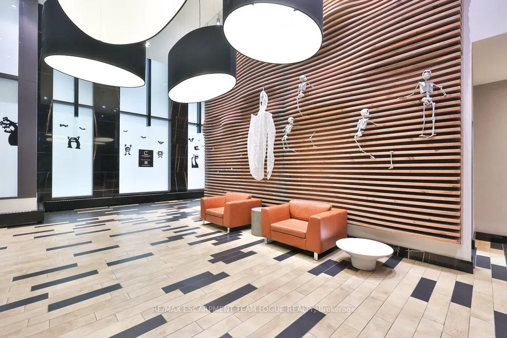 111 Bathurst Street, #416