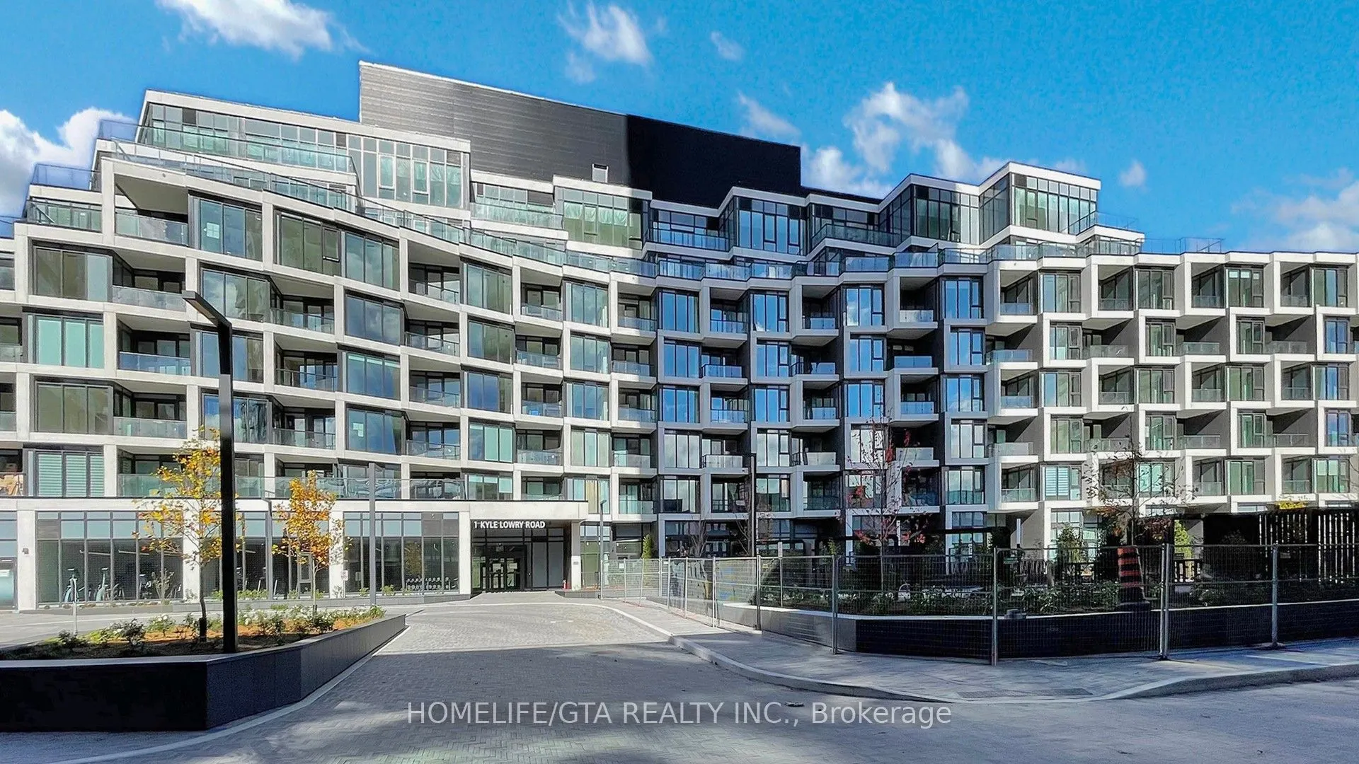 1 Kyle Lowry Road, #426