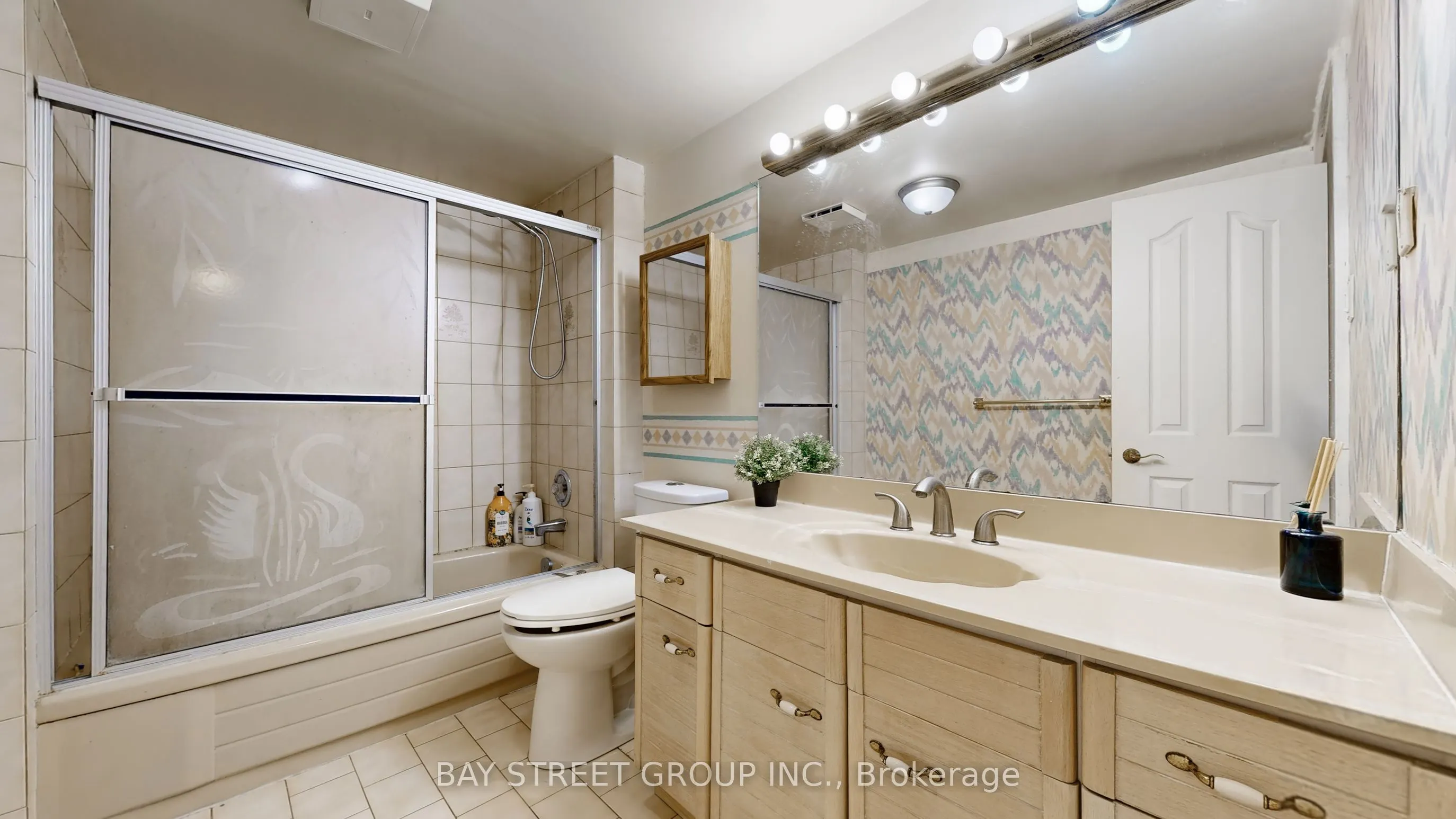 26 Restwell Crescent, #B2