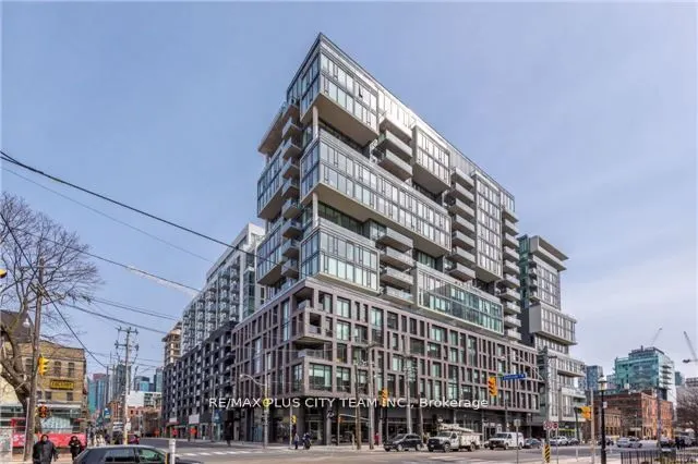 111 Bathurst Street, #519