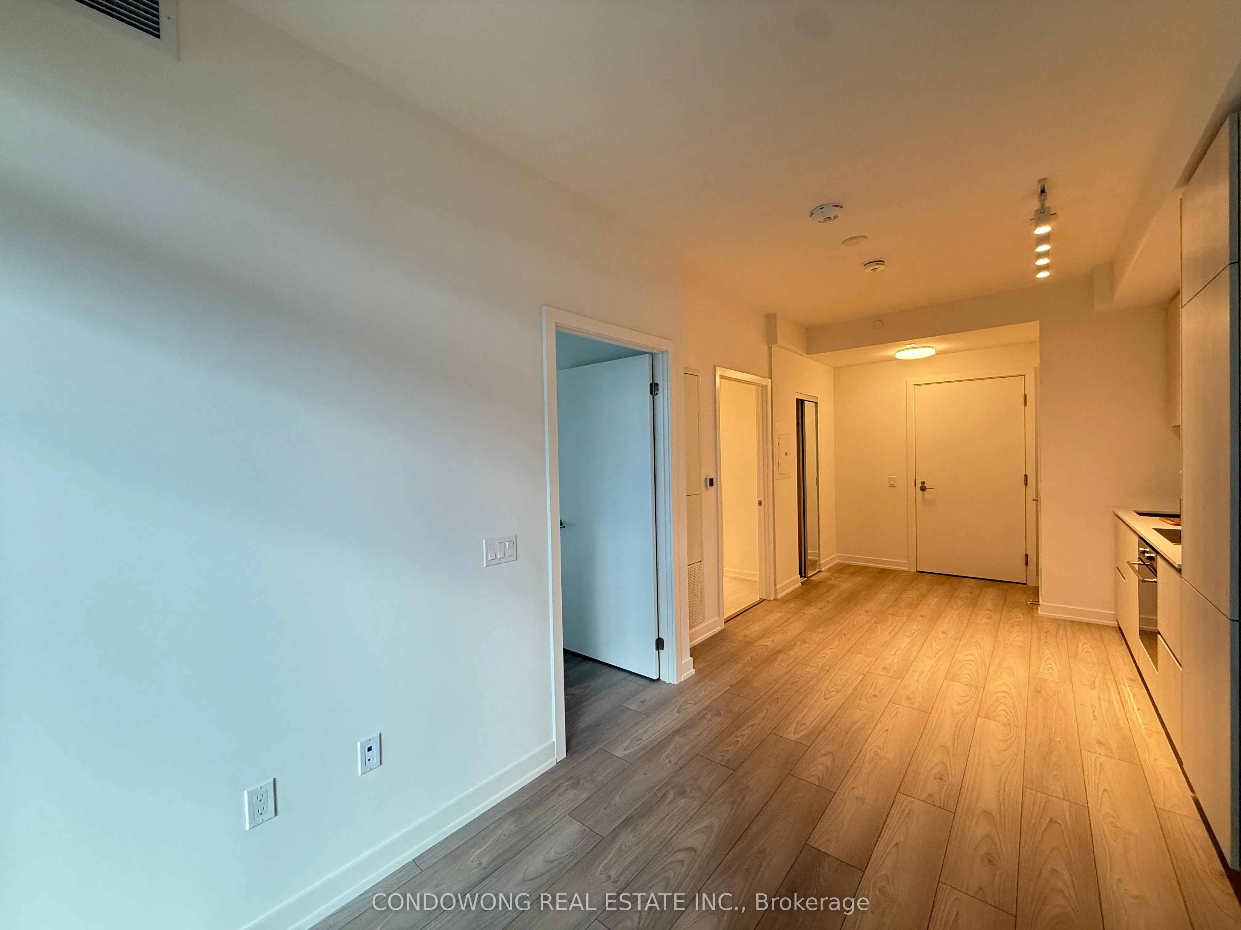 120 Broadway Avenue, #1207
