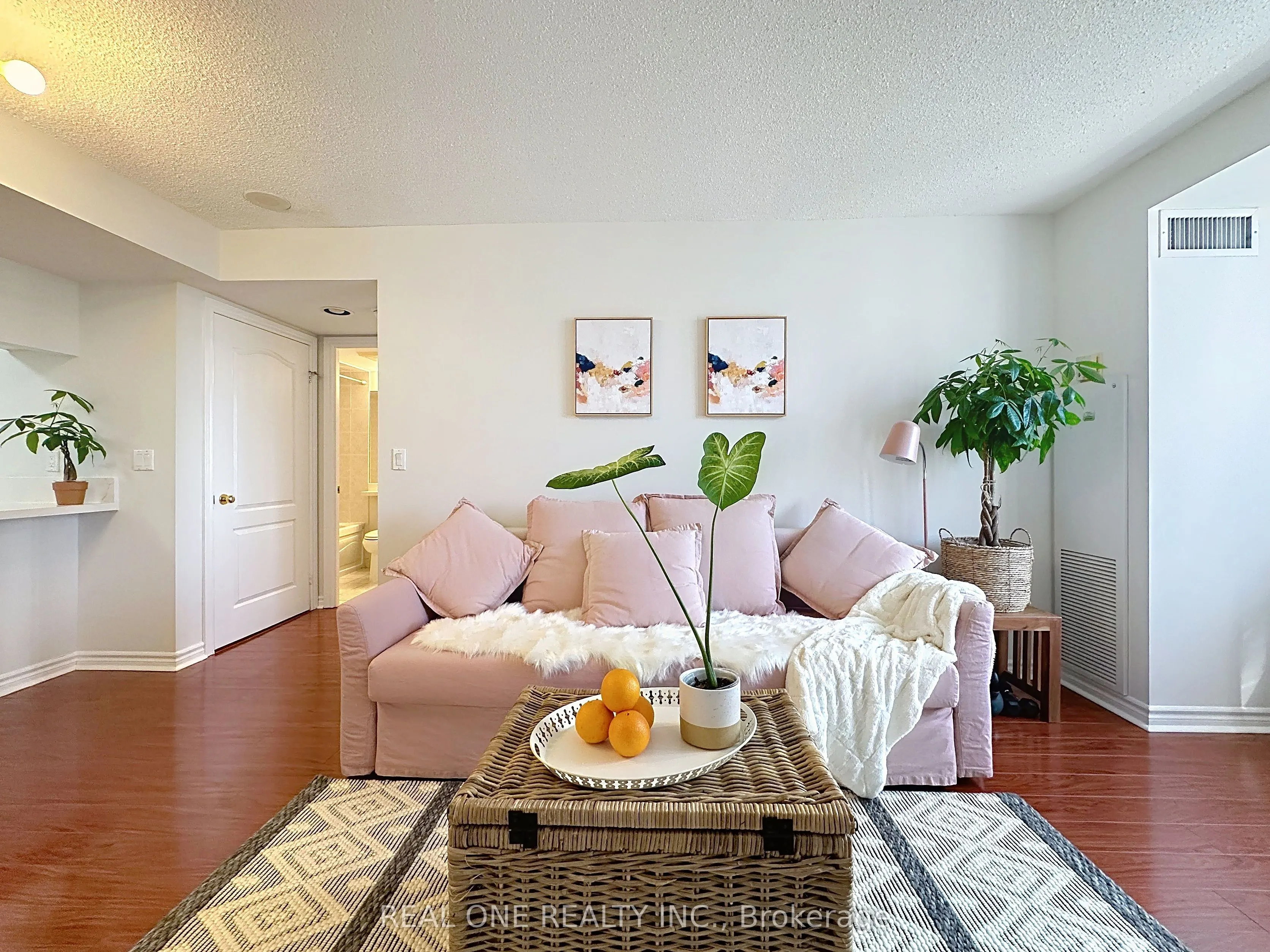 18 Sommerset Way, #1708