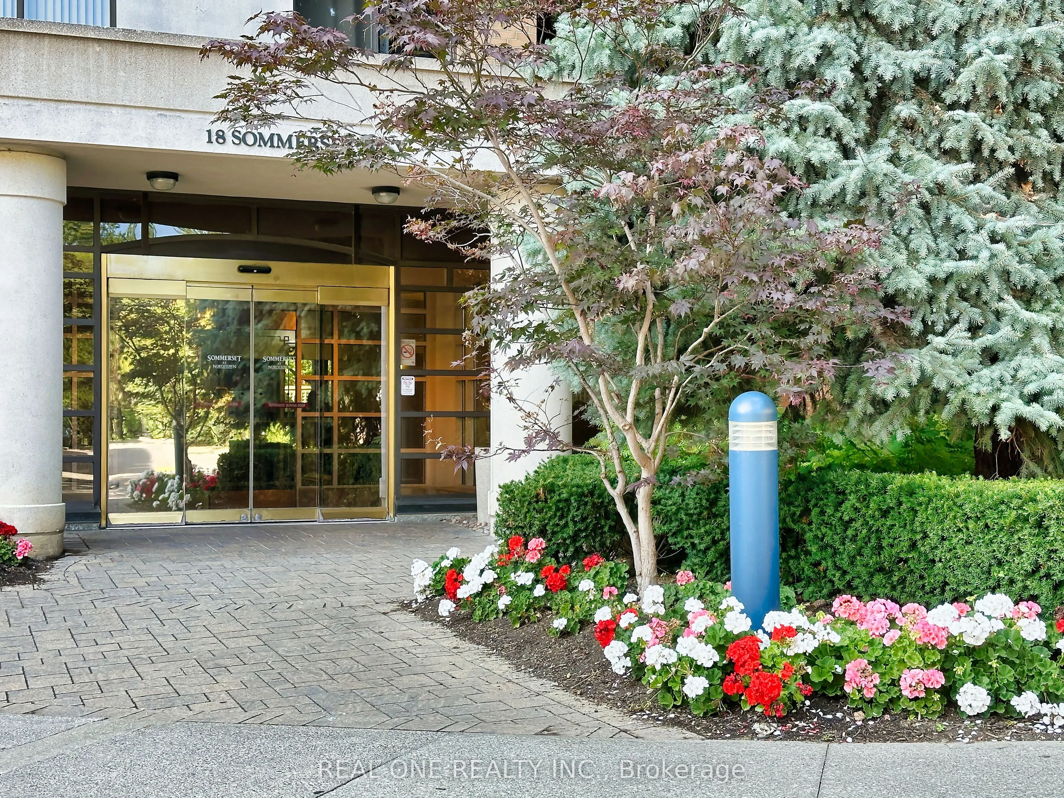 18 Sommerset Way, #1708