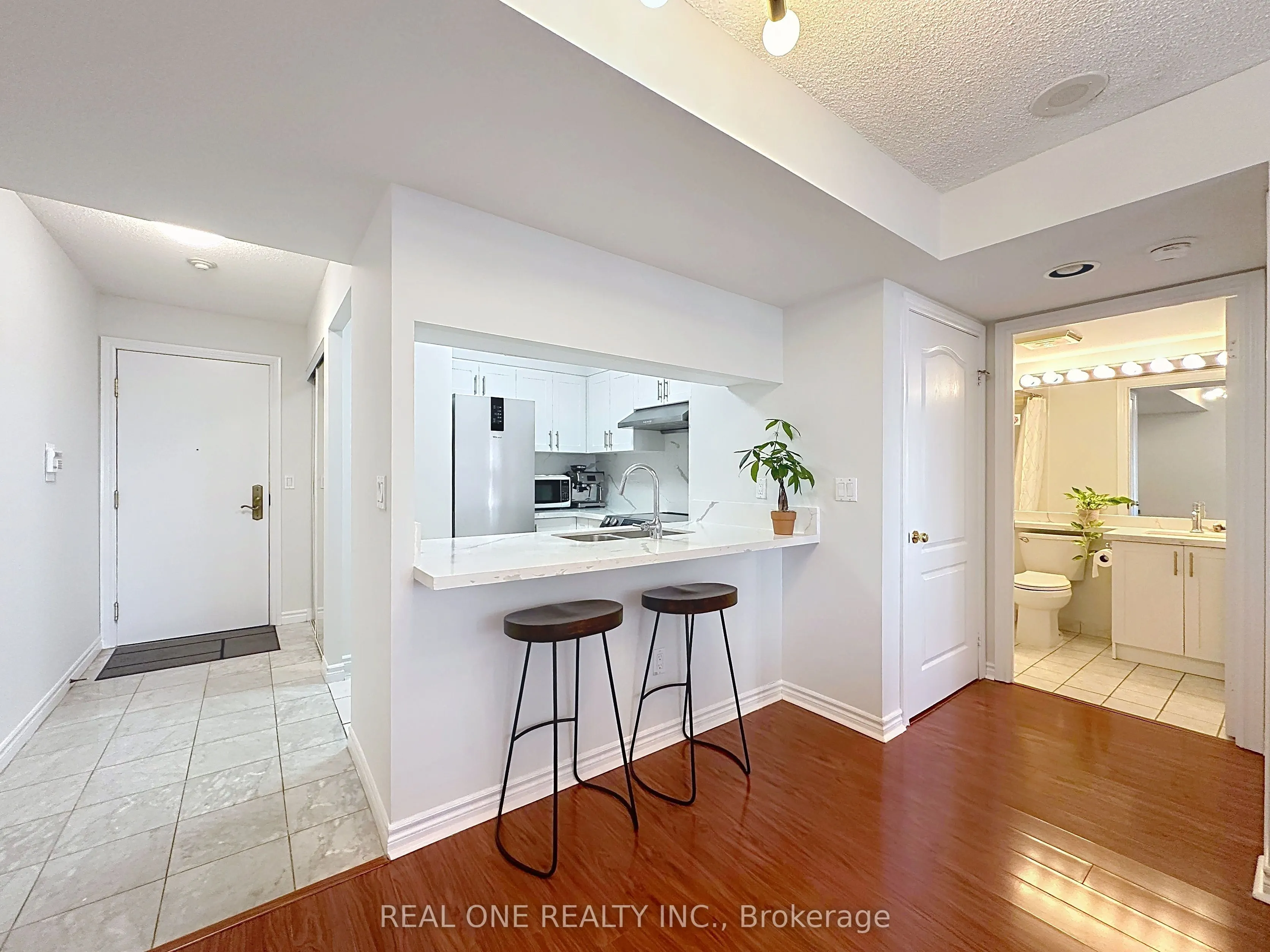 18 Sommerset Way, #1708