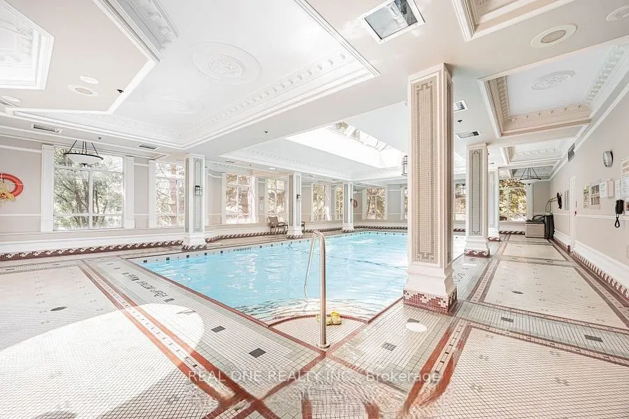 18 Sommerset Way, #1708