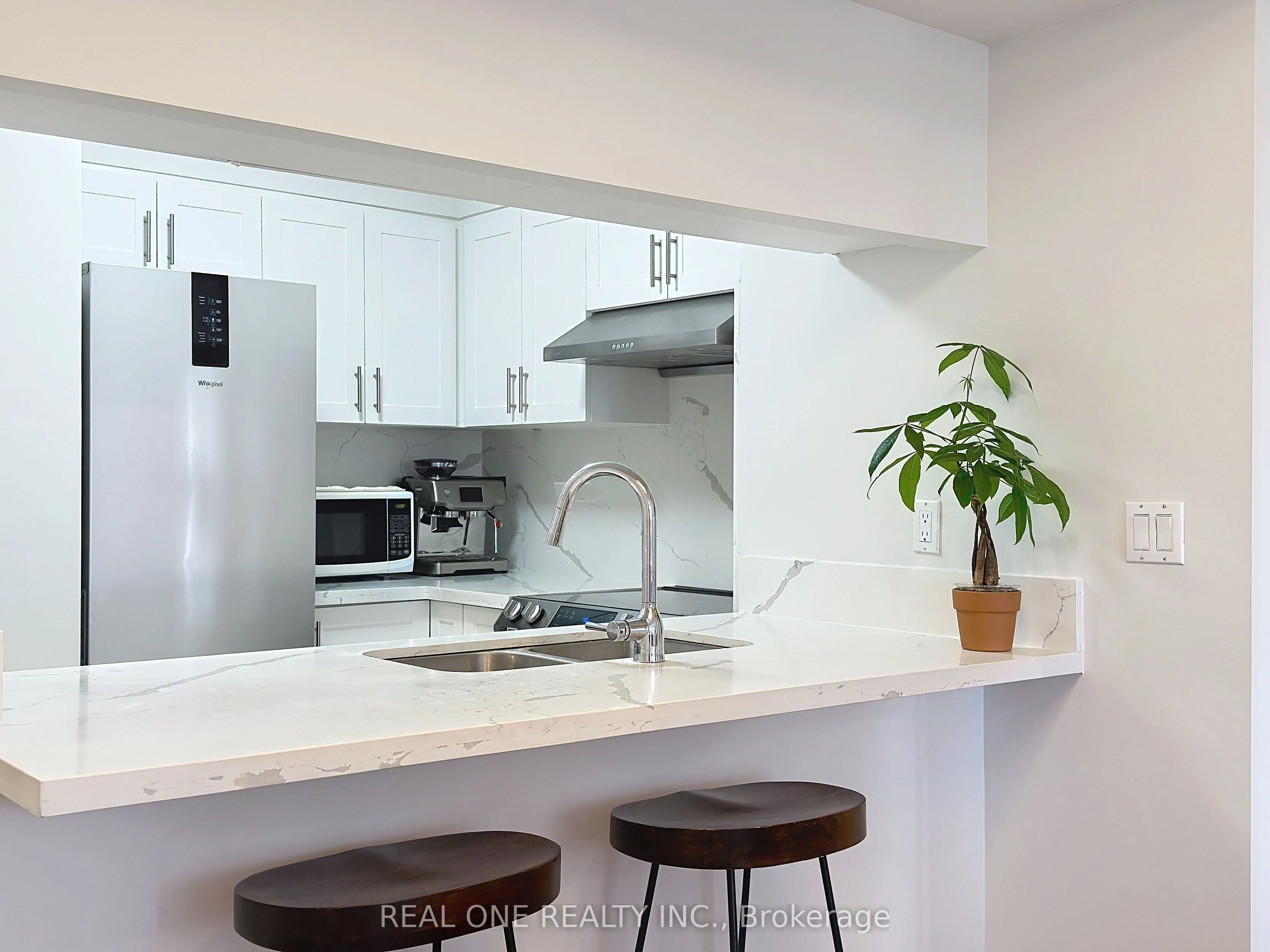 18 Sommerset Way, #1708