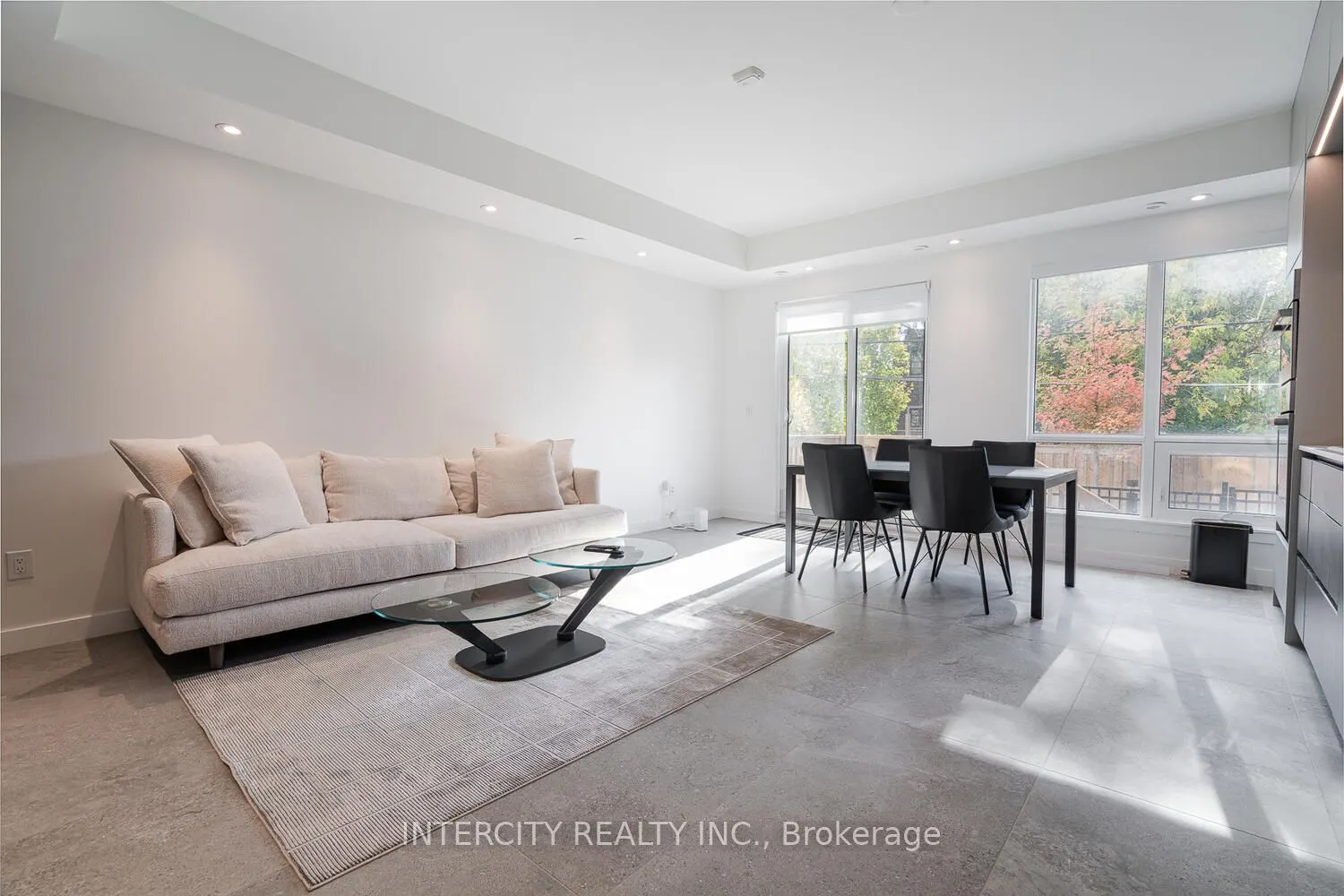 851 Sheppard Avenue W, #1