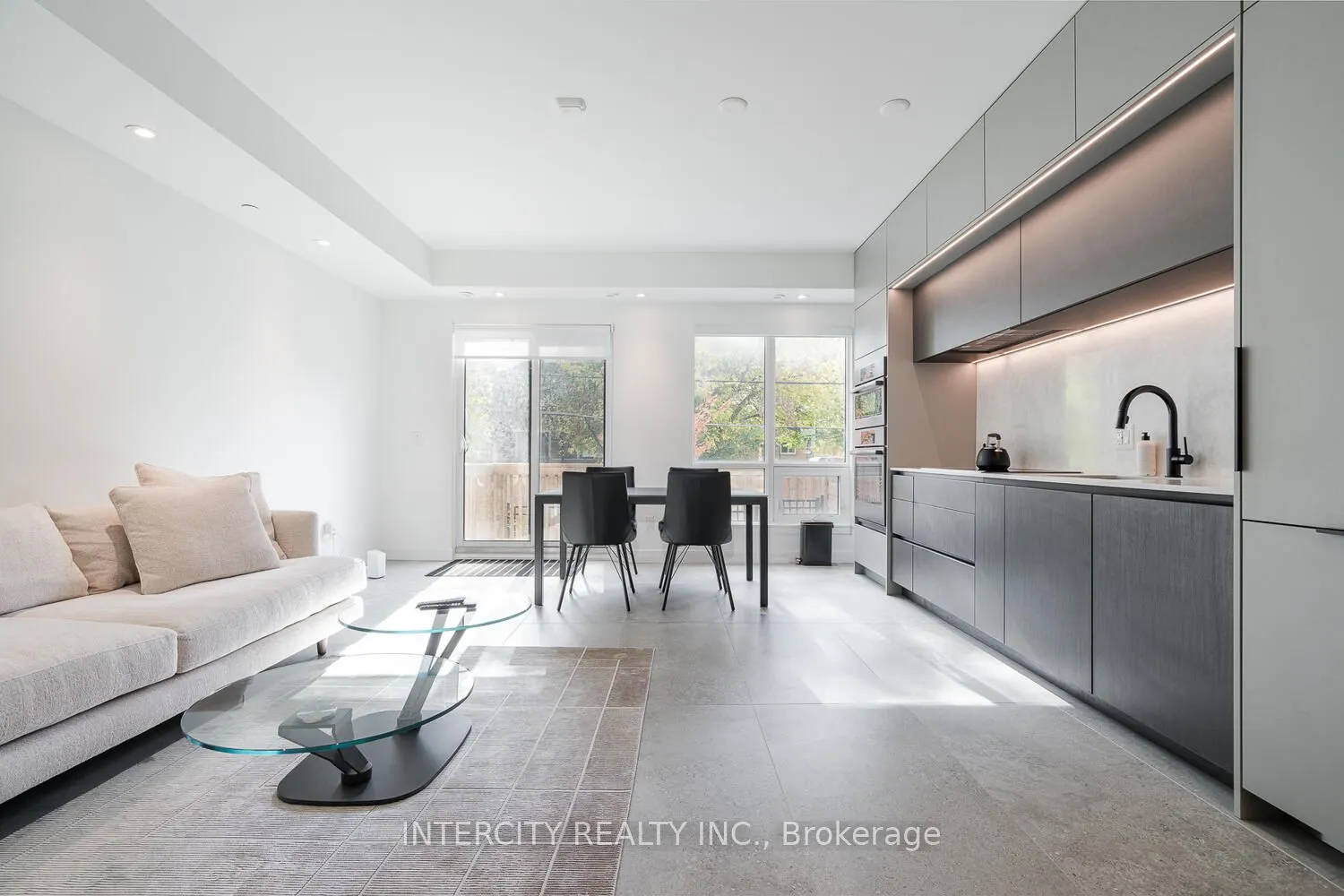 851 Sheppard Avenue W, #1