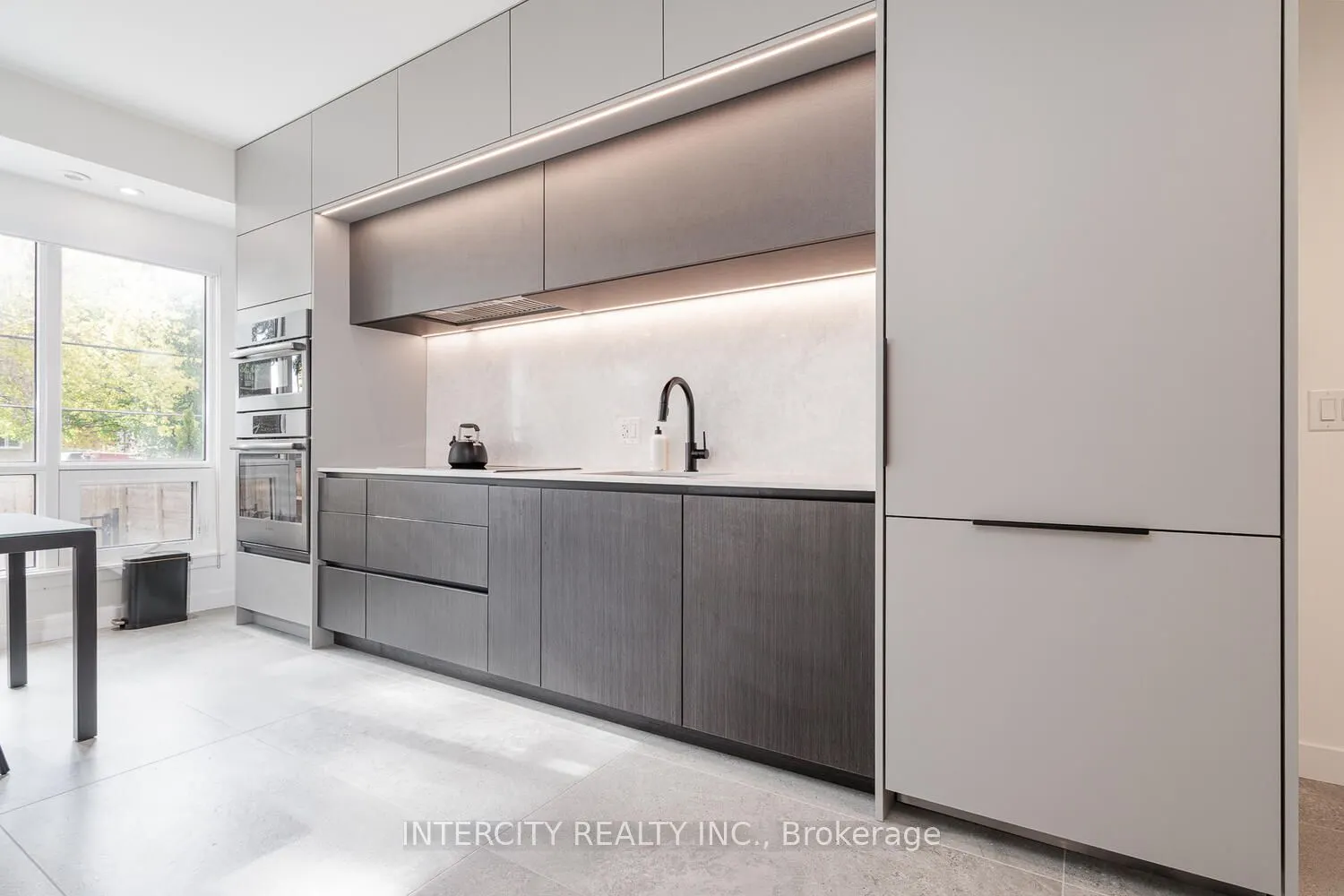 851 Sheppard Avenue W, #1